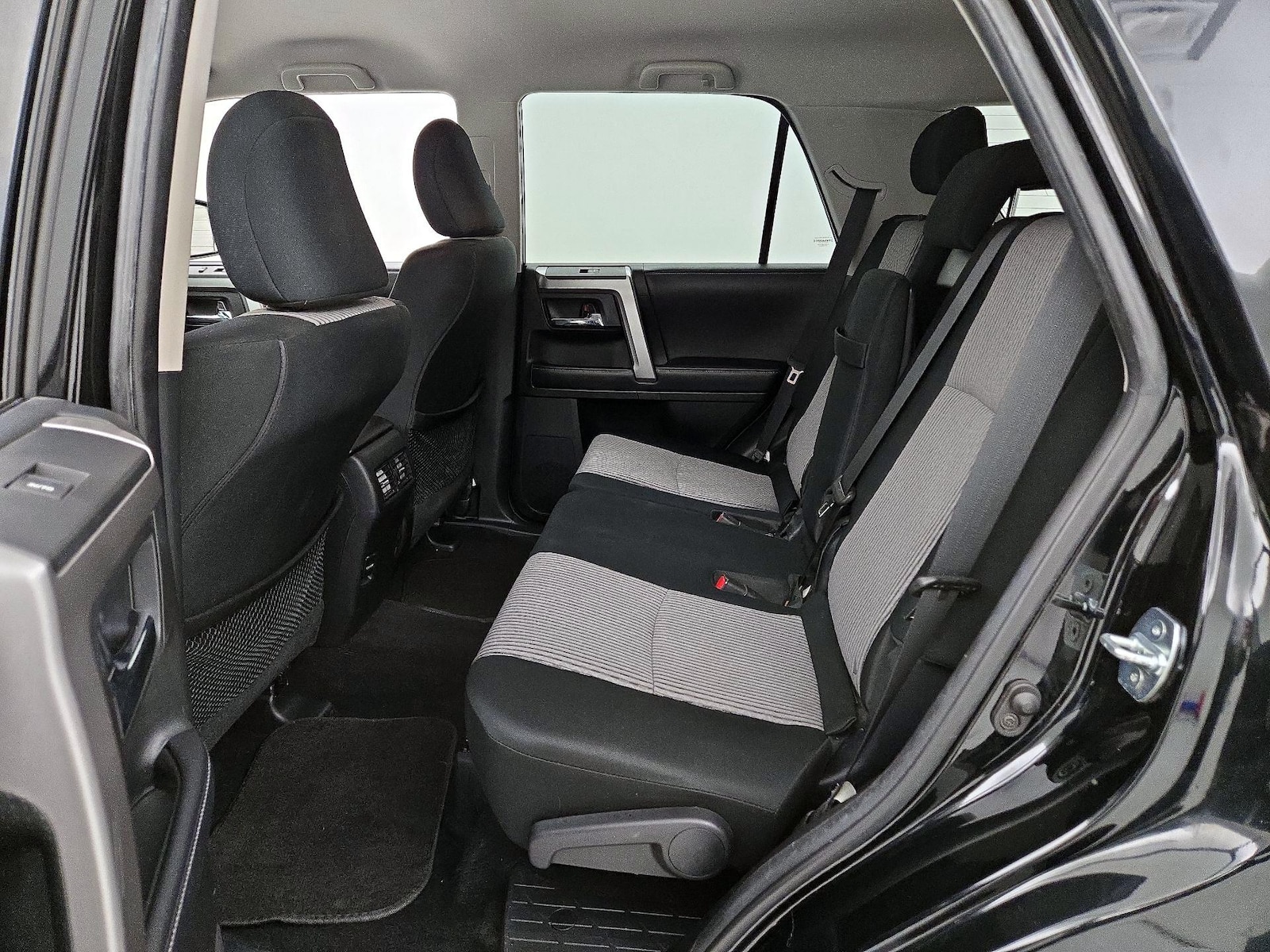 2018 Toyota 4Runner SR5 - Photo 21