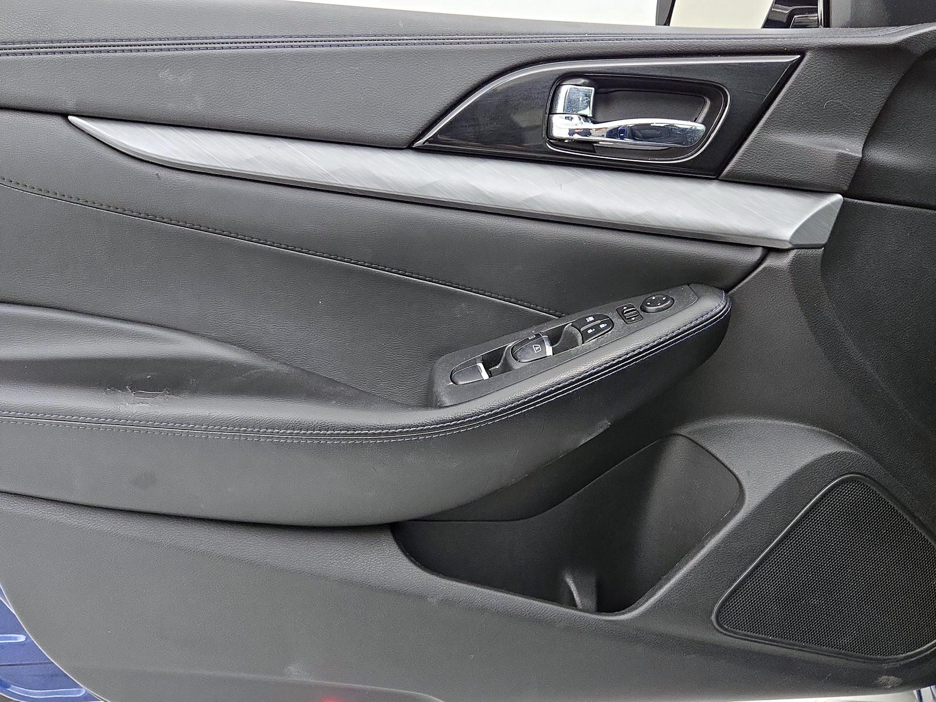 Thumbnail: 2017 Nissan Maxima - 12