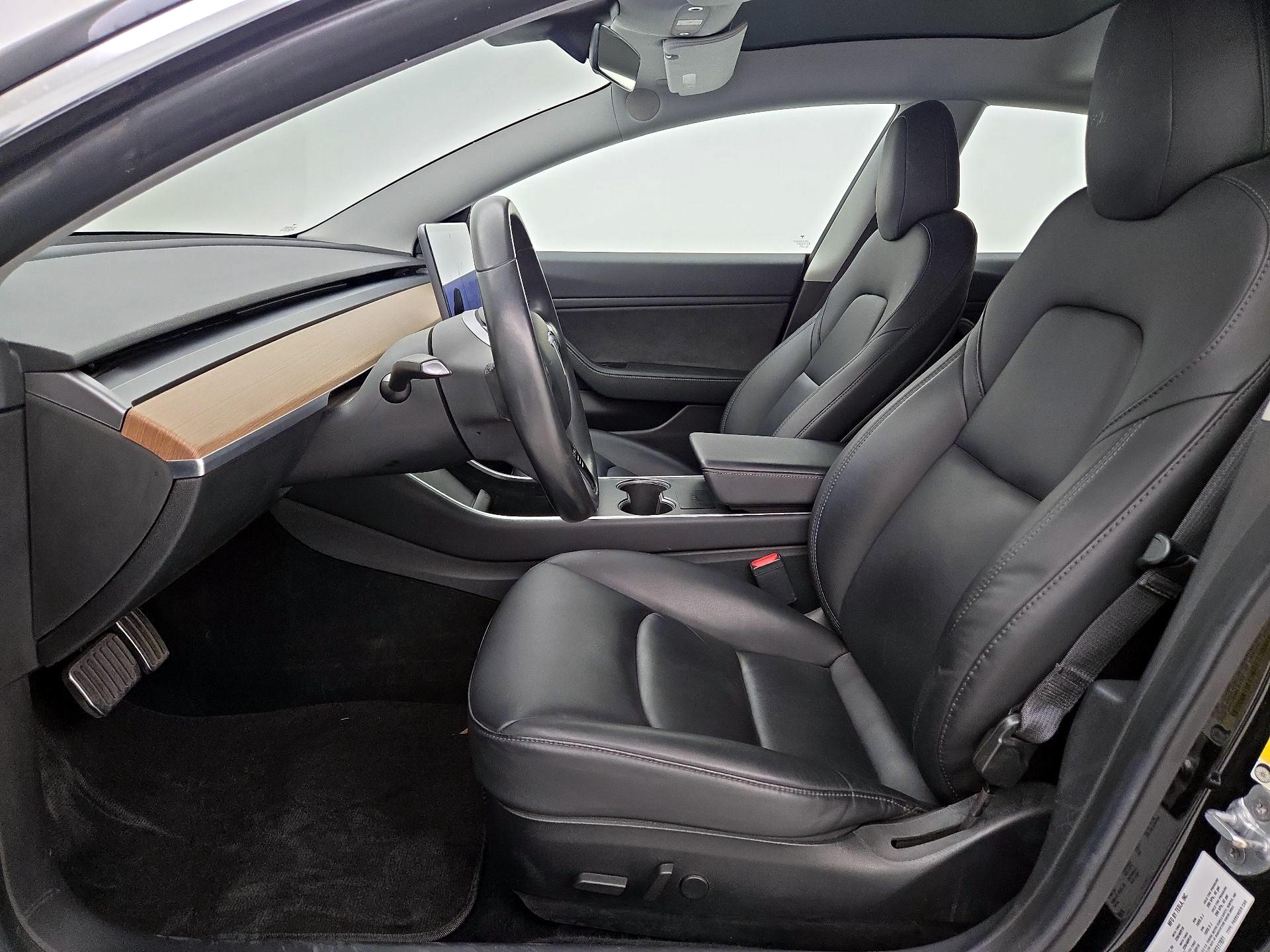 Thumbnail: 2019 Tesla Model 3 - 11