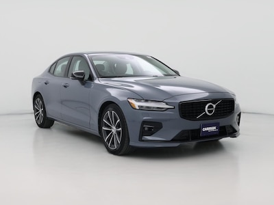 2022 Volvo S60 B5 Momentum