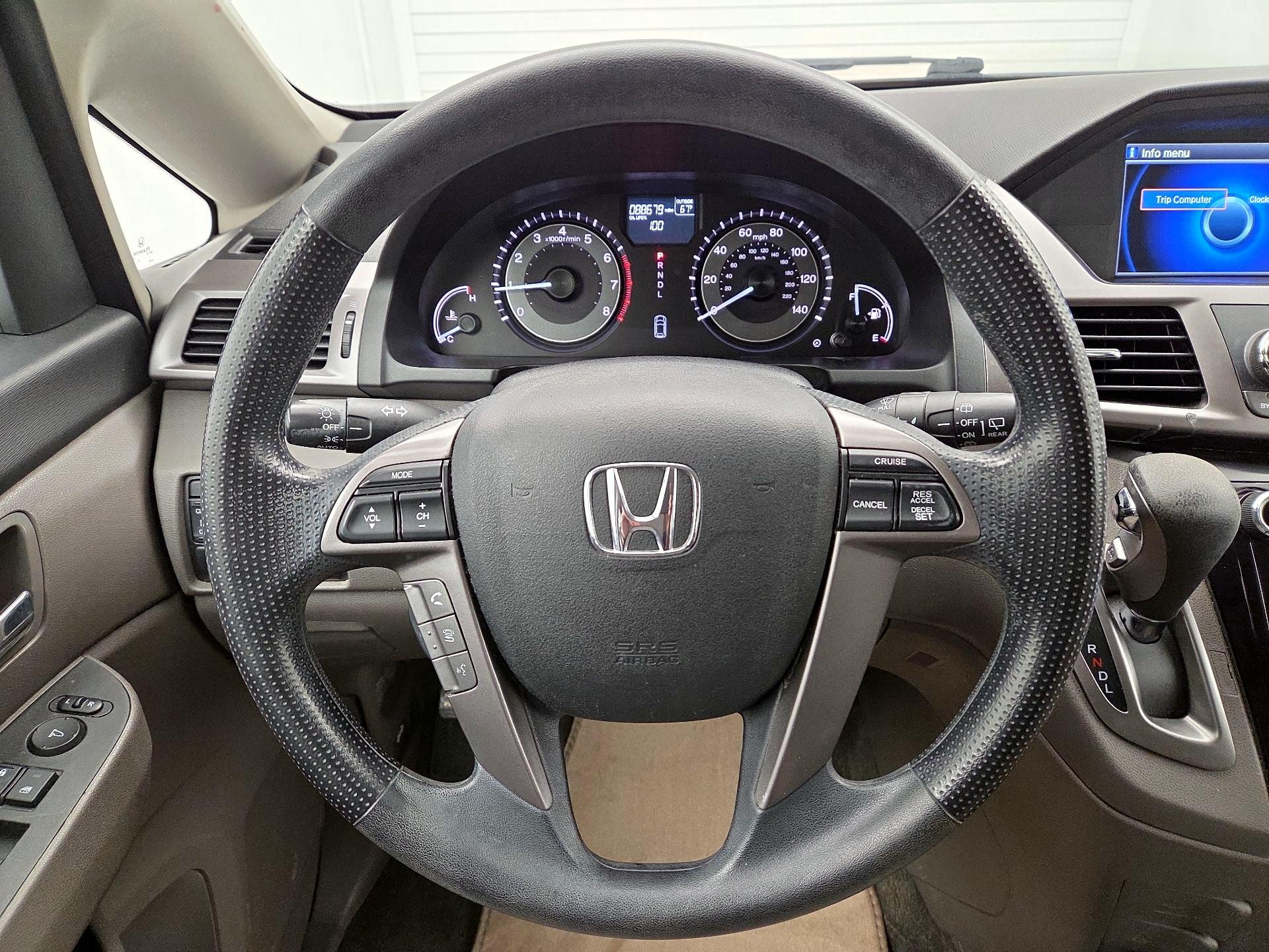 Thumbnail: 2017 Honda Odyssey - 10