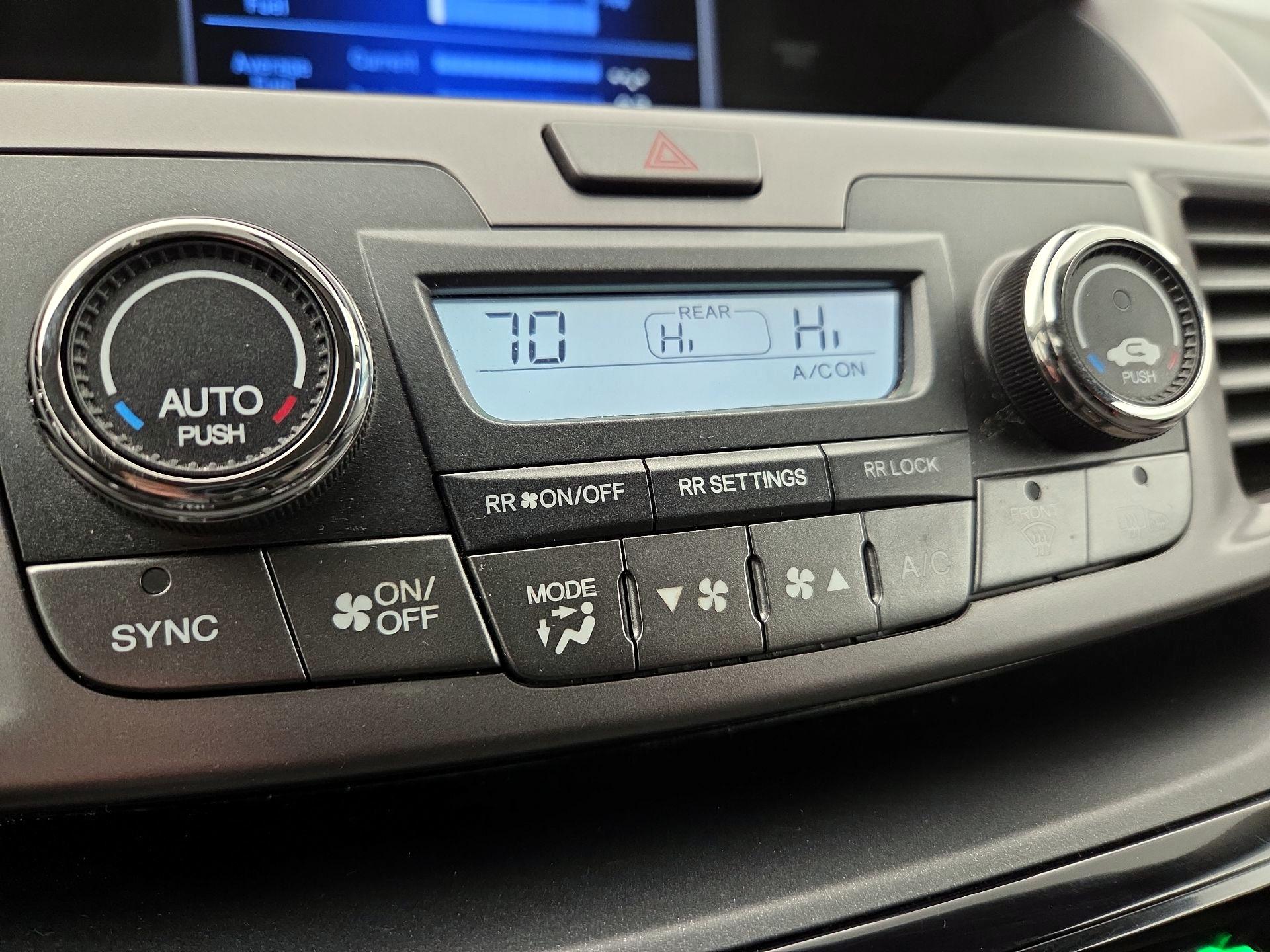 Thumbnail: 2017 Honda Odyssey - 16