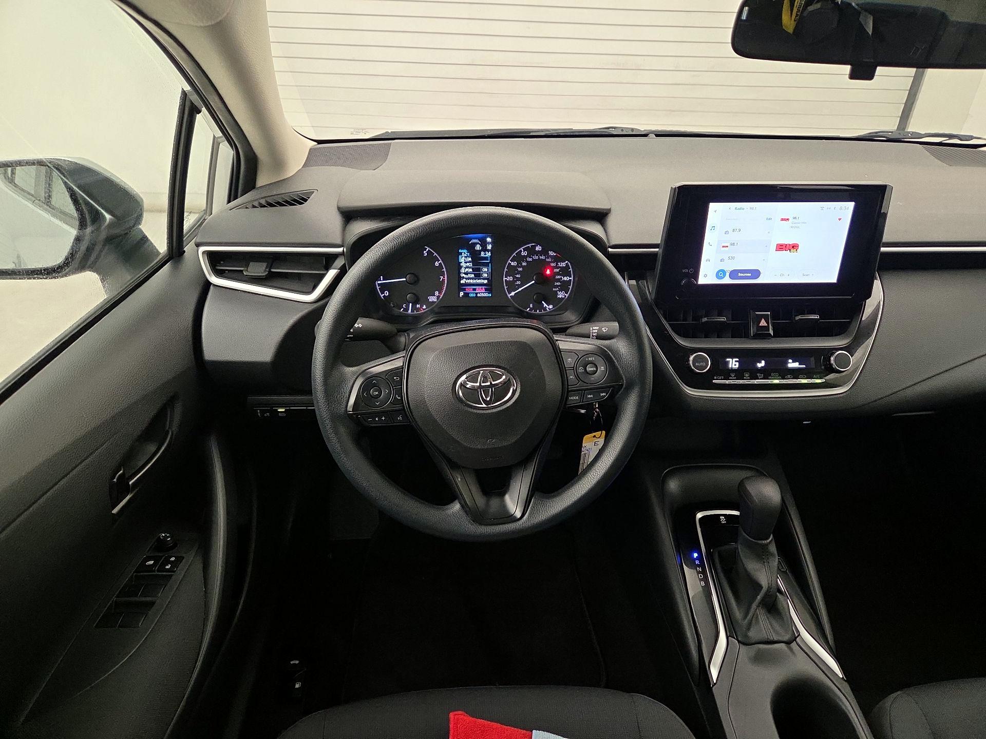 Thumbnail: 2023 Toyota Corolla - 10