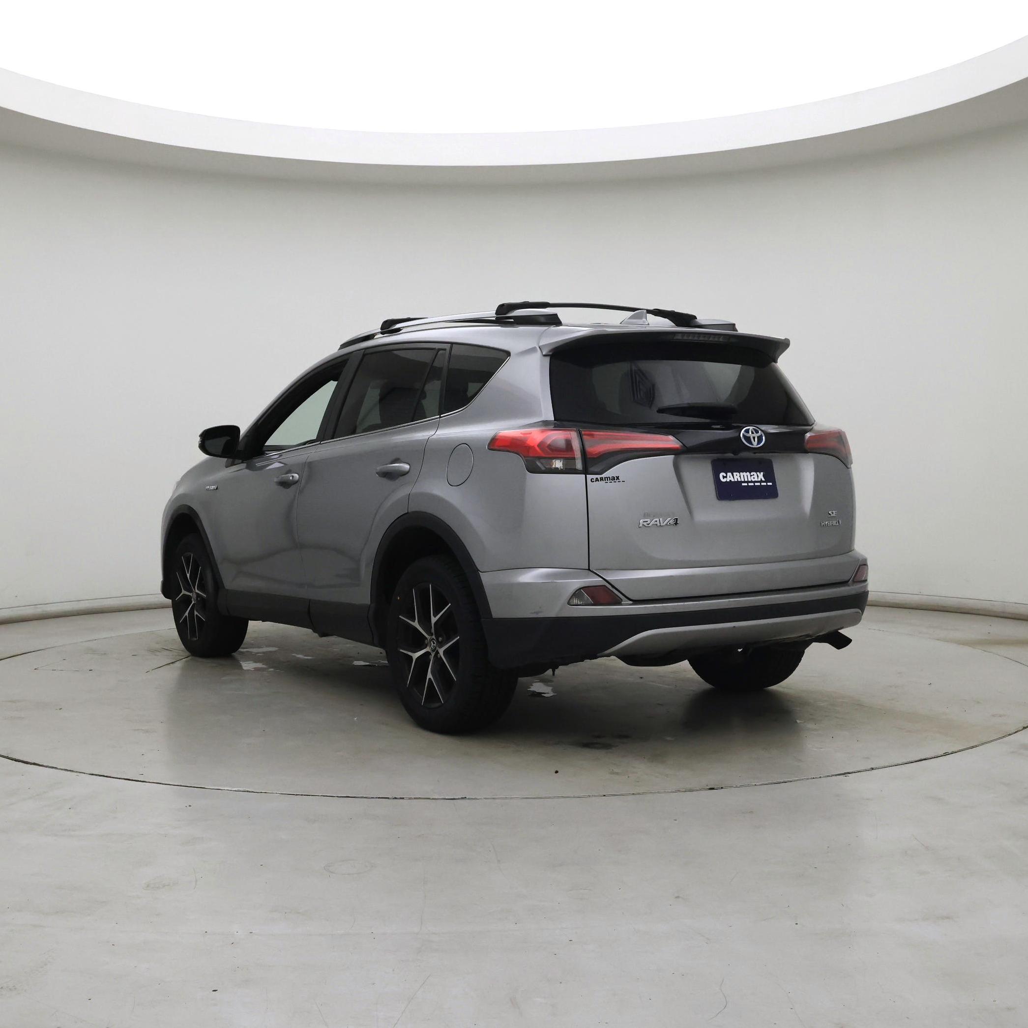 Thumbnail: 2018 Toyota RAV4 - 2