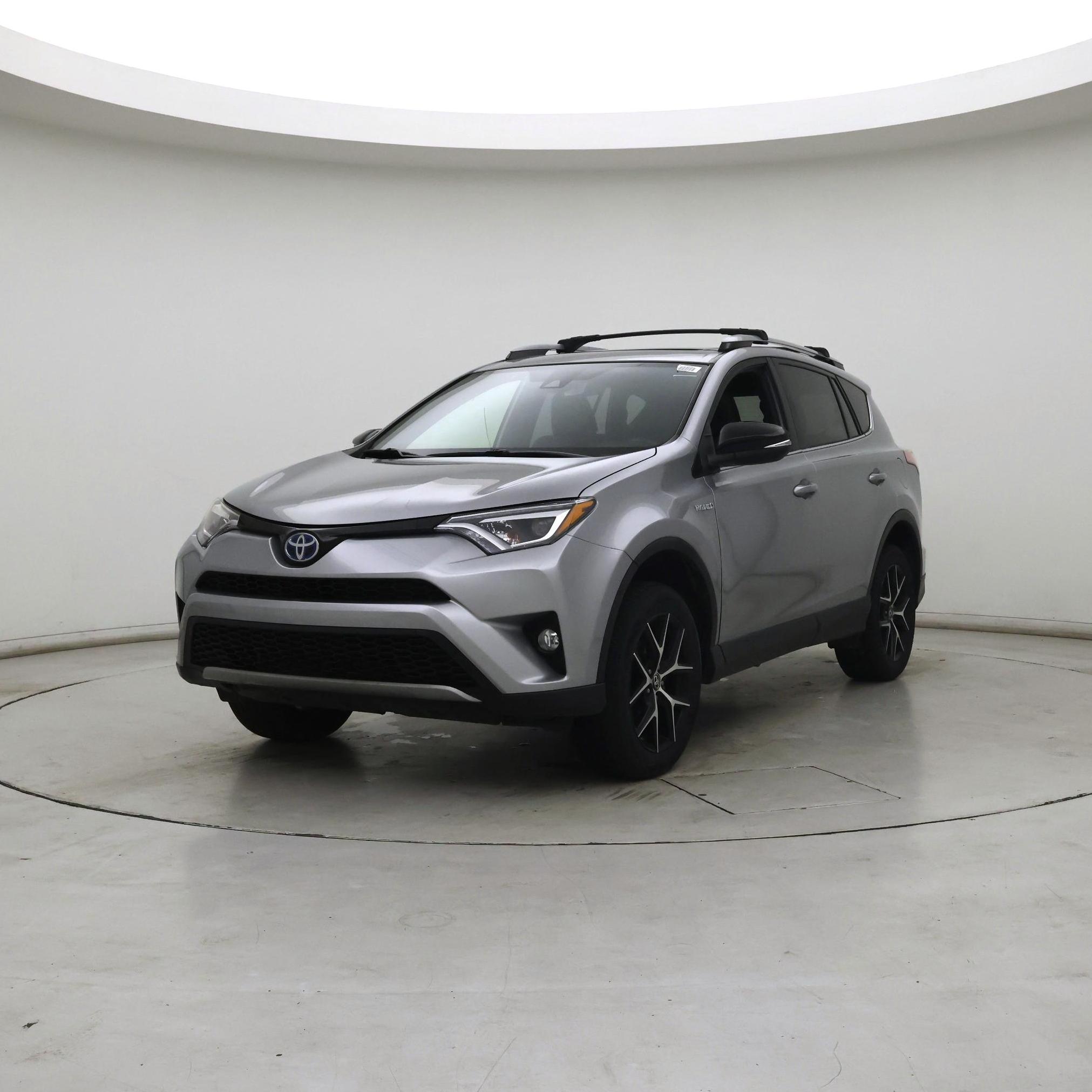 Thumbnail: 2018 Toyota RAV4 - 4