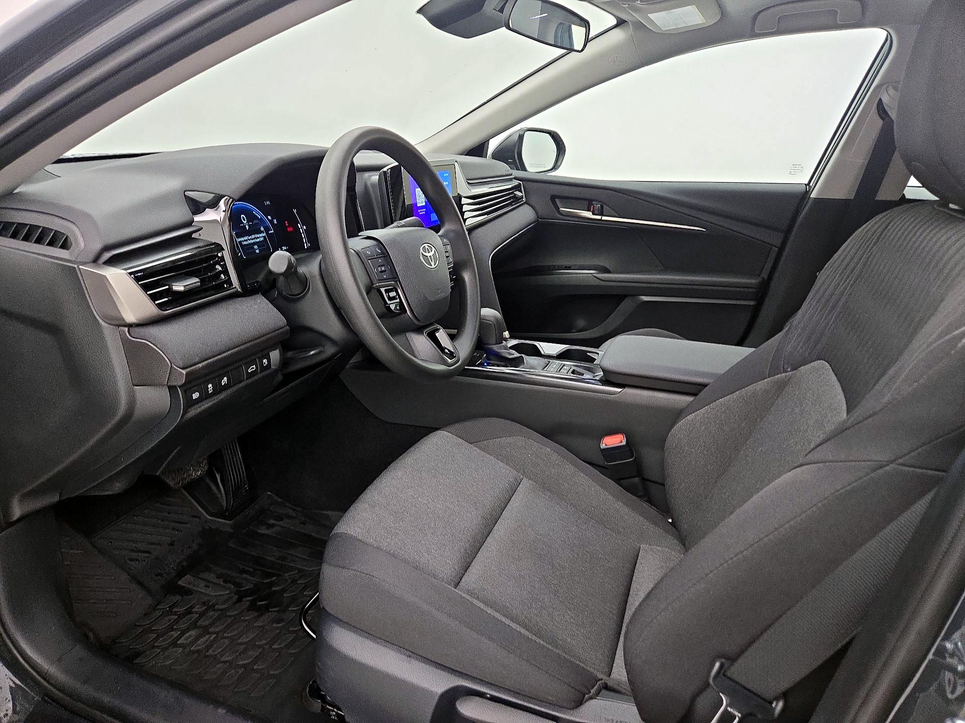 Thumbnail: 2025 Toyota Camry - 11