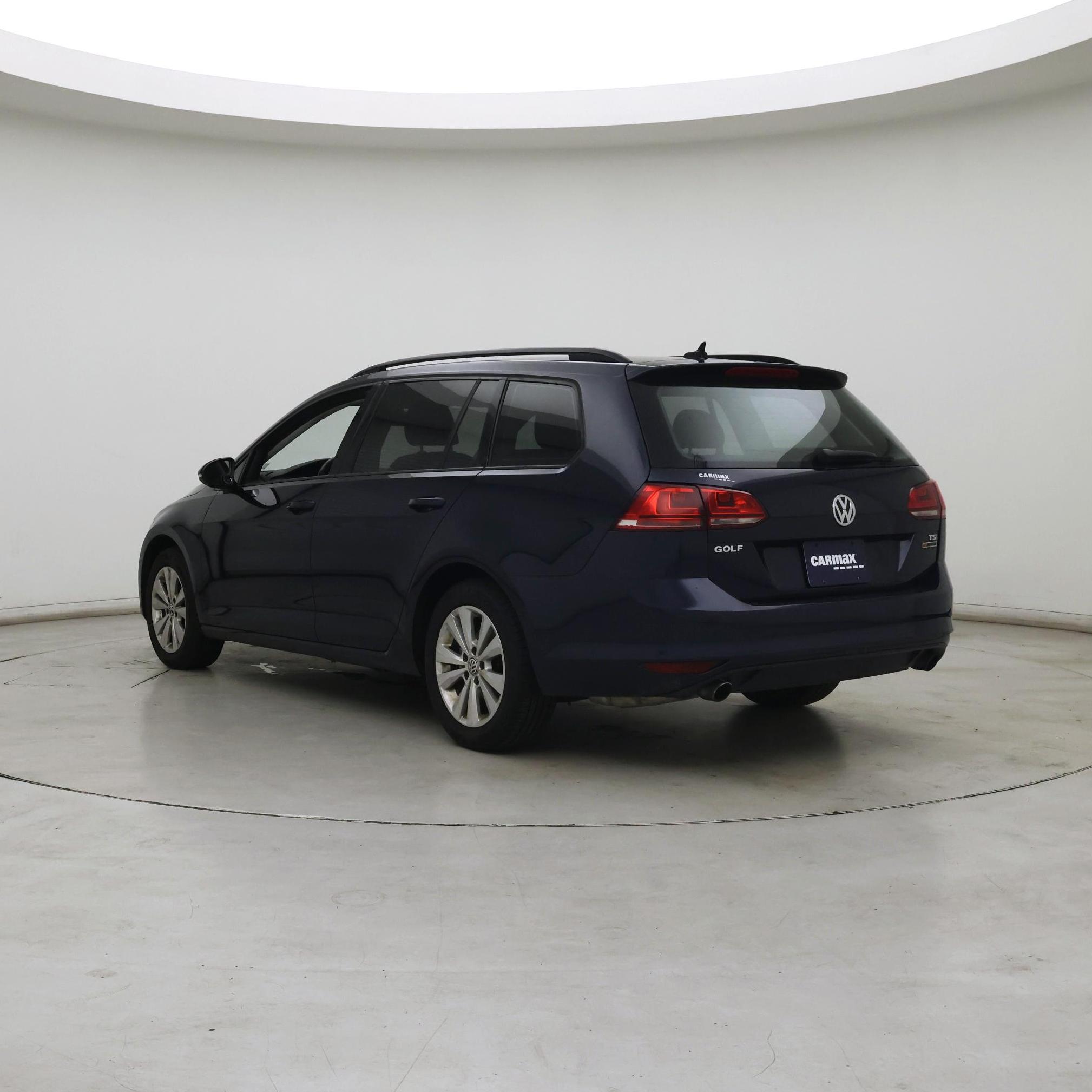 Thumbnail: 2017 Volkswagen Golf - 2