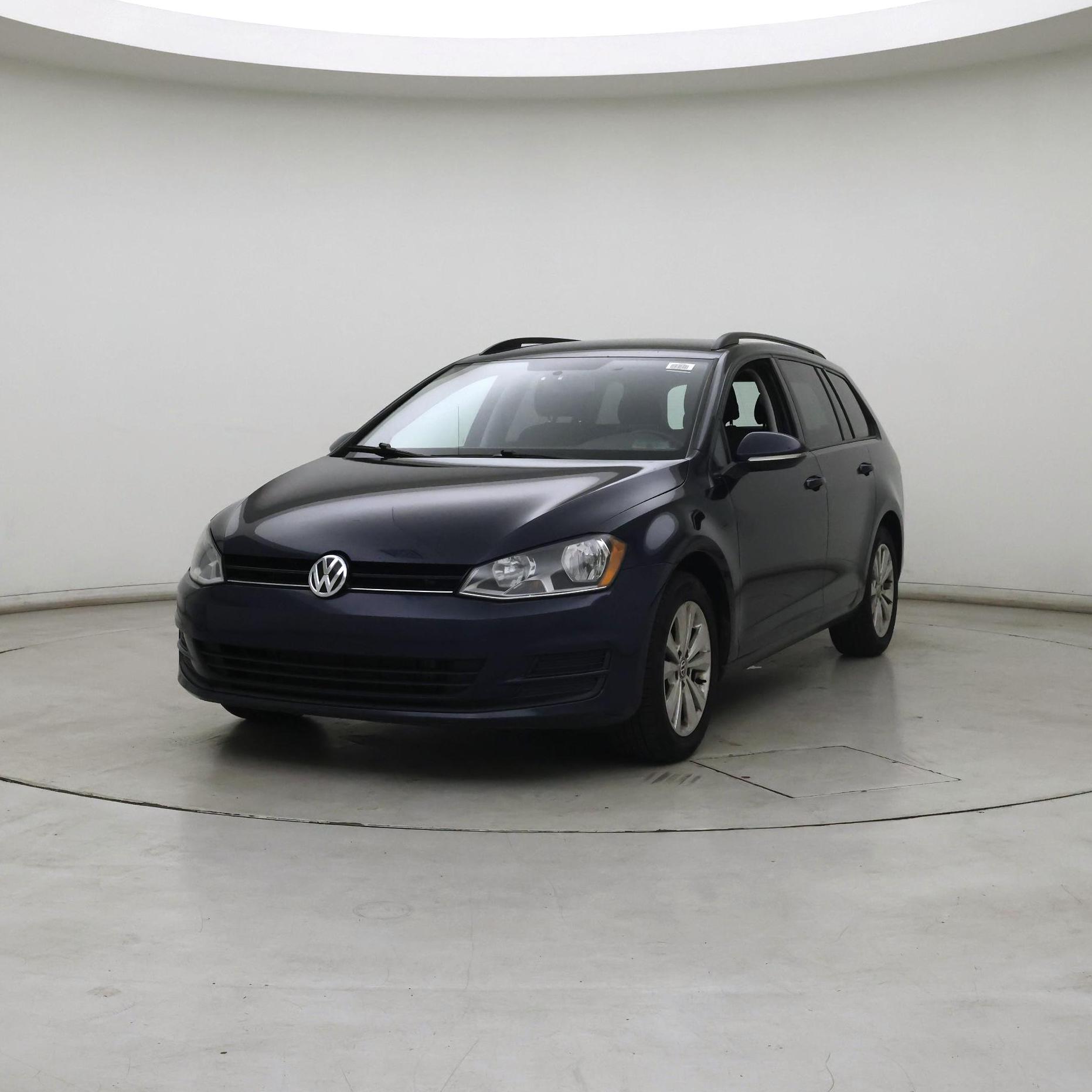 Thumbnail: 2017 Volkswagen Golf - 4