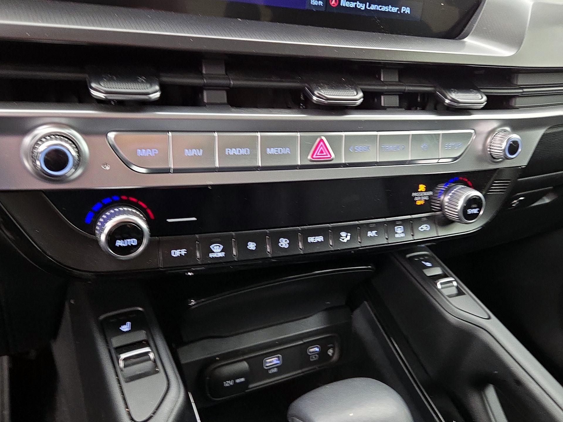 Thumbnail: 2023 Kia Telluride - 17