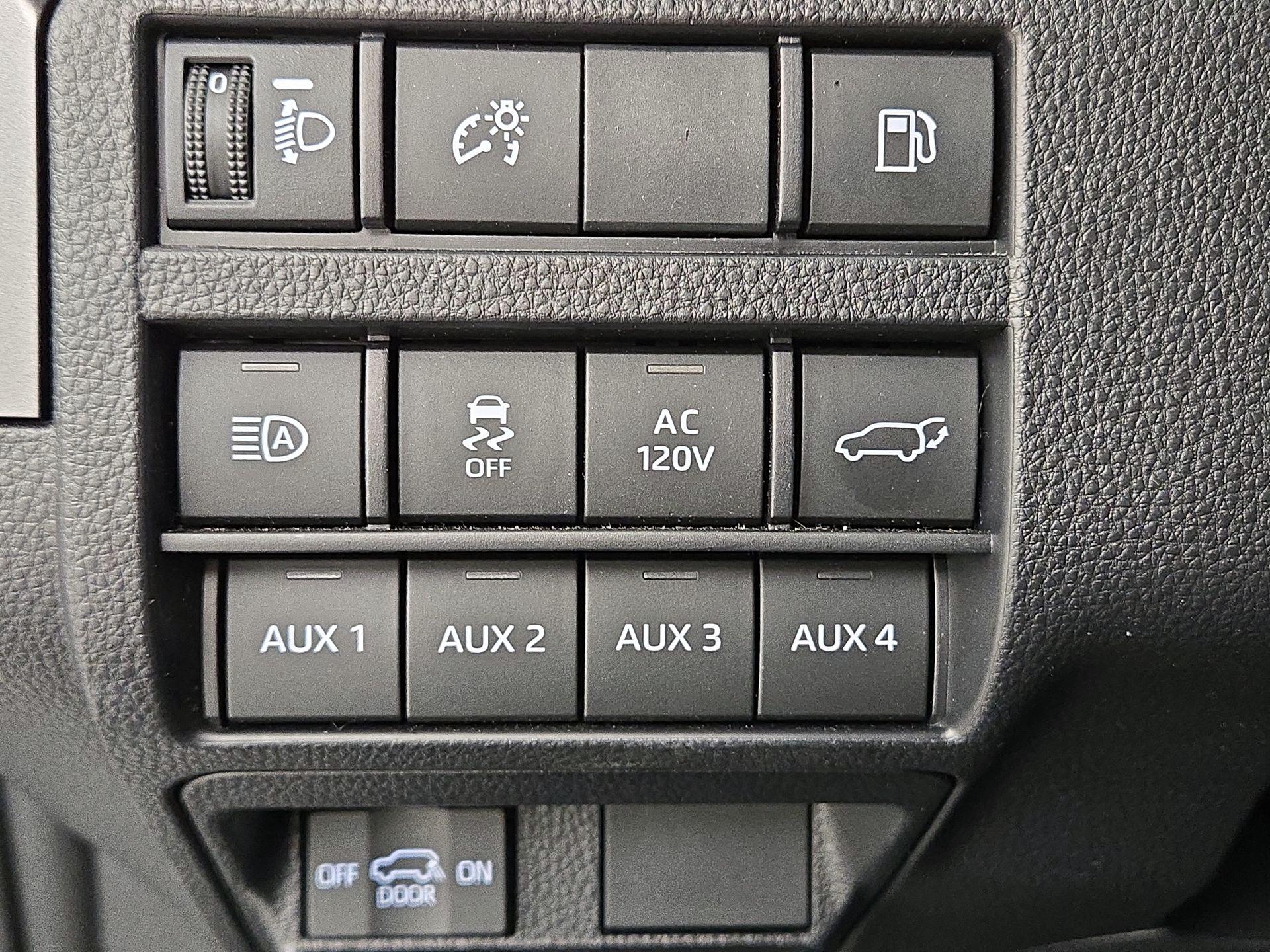 Thumbnail: 2025 Toyota 4Runner - 13