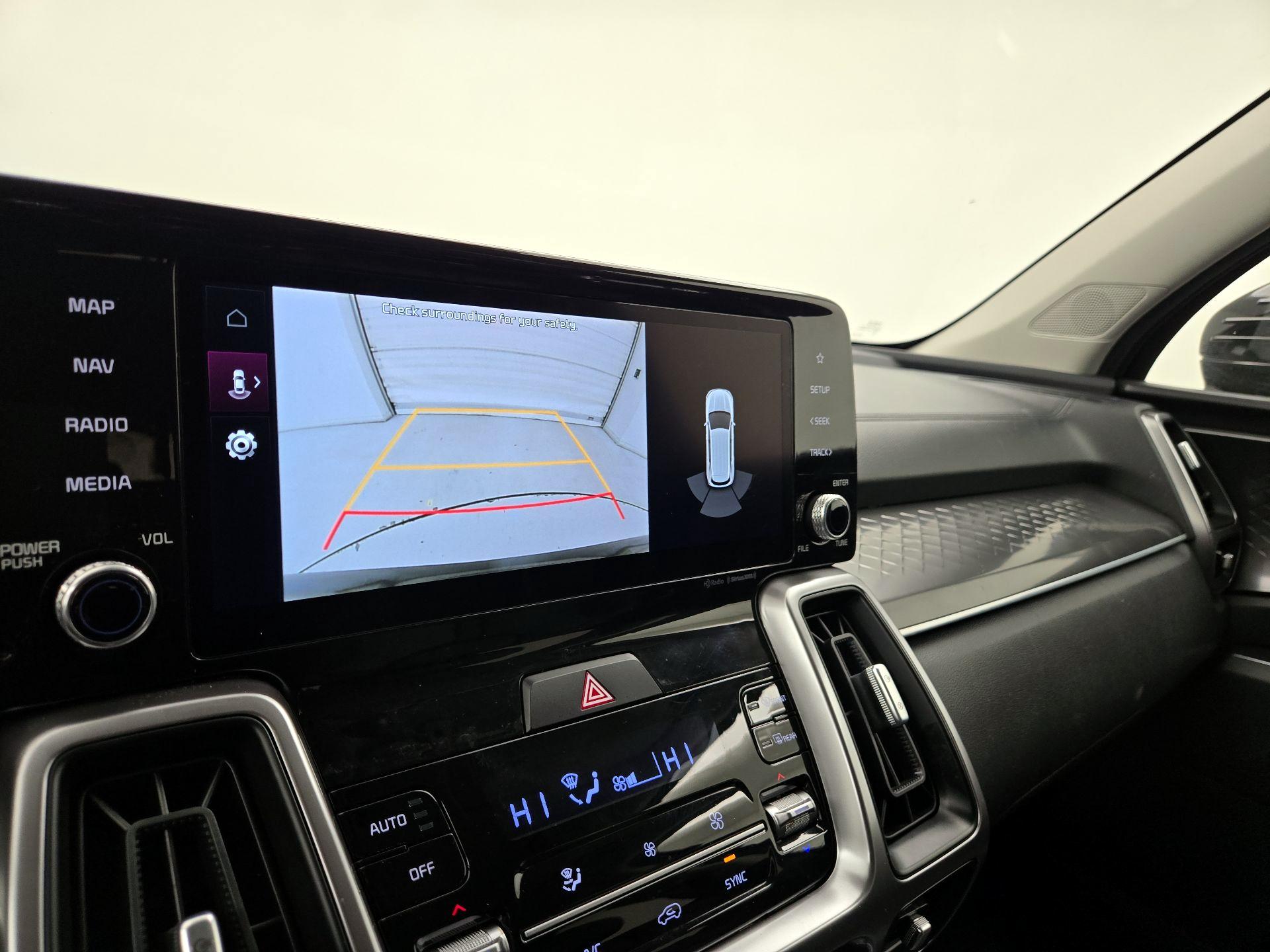 Thumbnail: 2023 Kia Sorento - 15