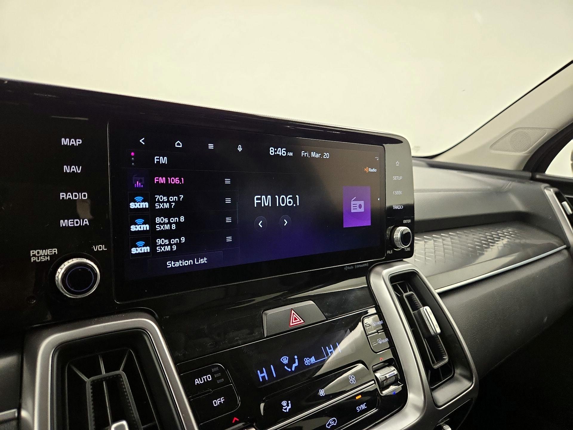 Thumbnail: 2023 Kia Sorento - 16