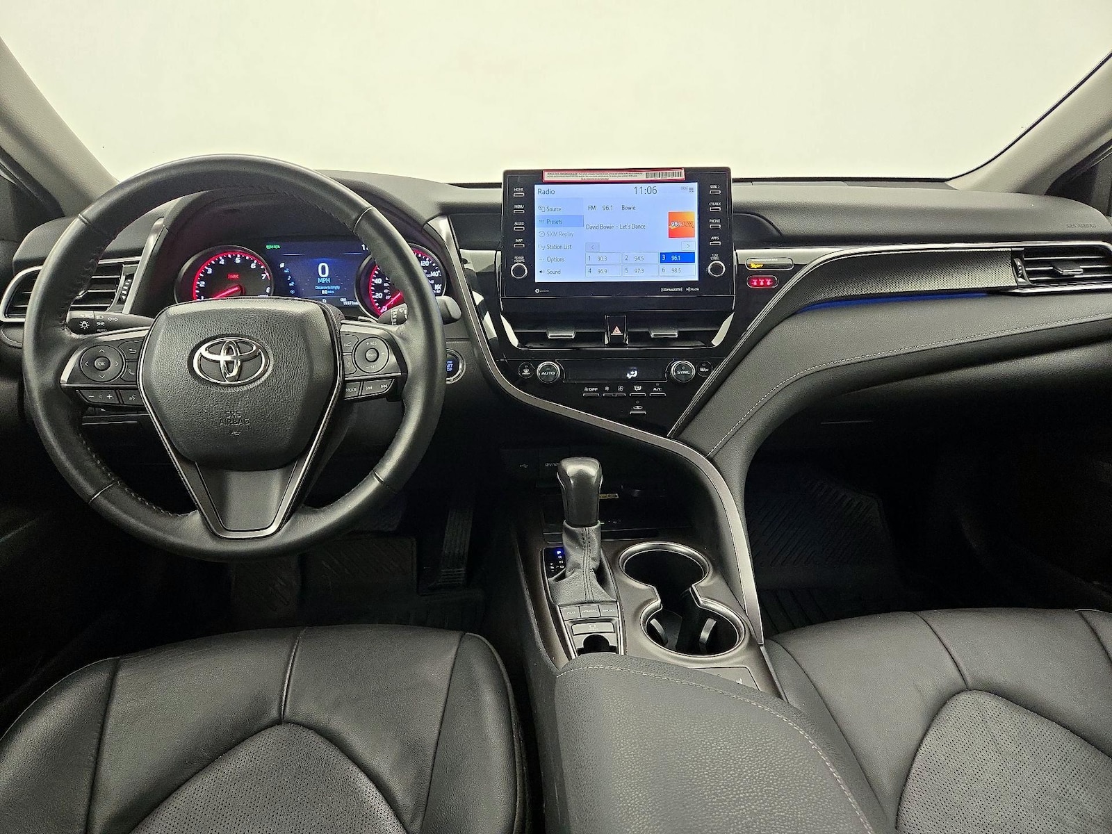 2024 Toyota Camry XSE - Photo 10