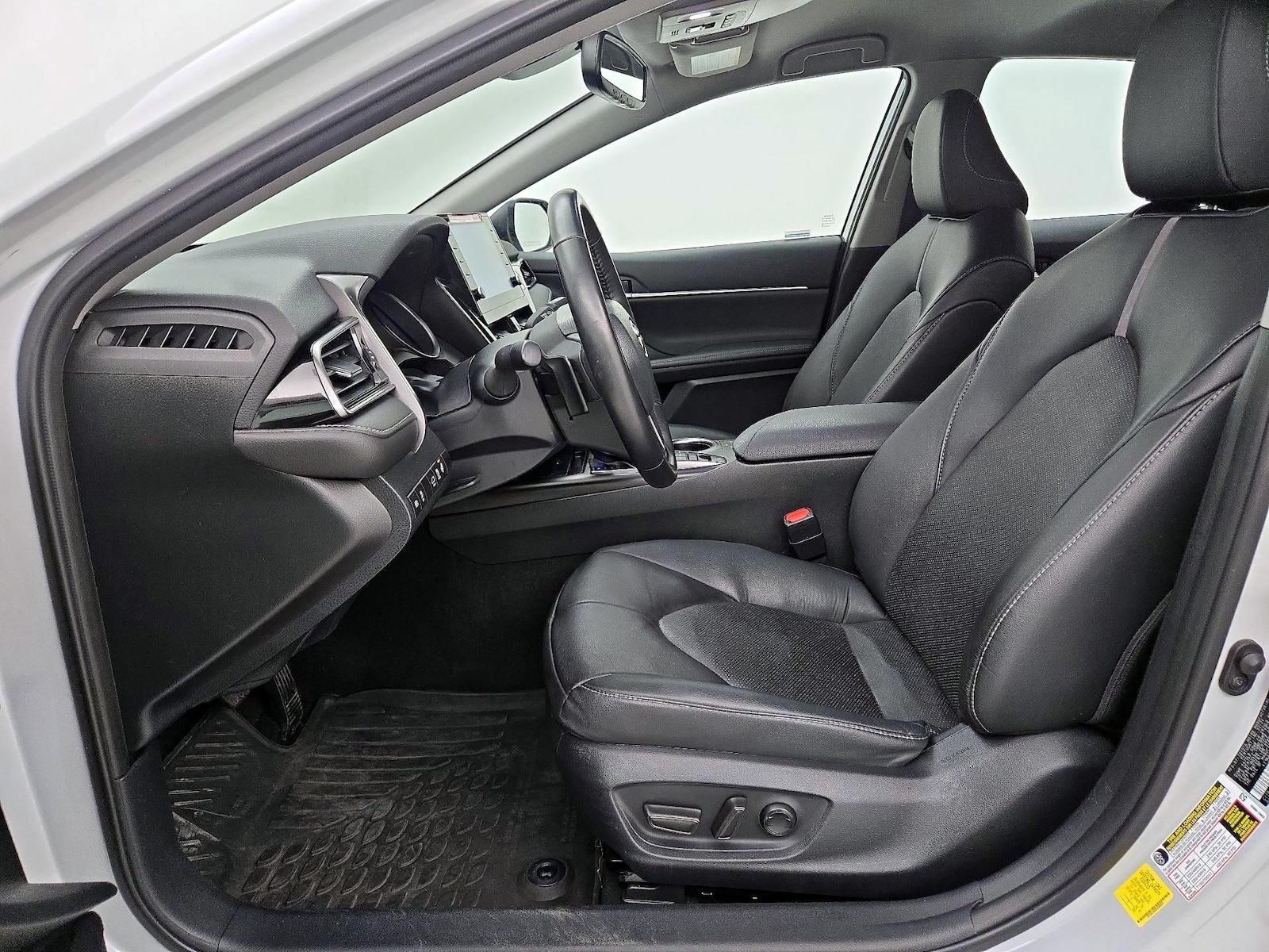 2024 Toyota Camry XSE - Photo 12