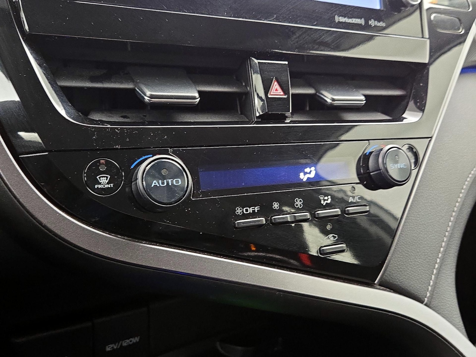 2024 Toyota Camry XSE - Photo 17