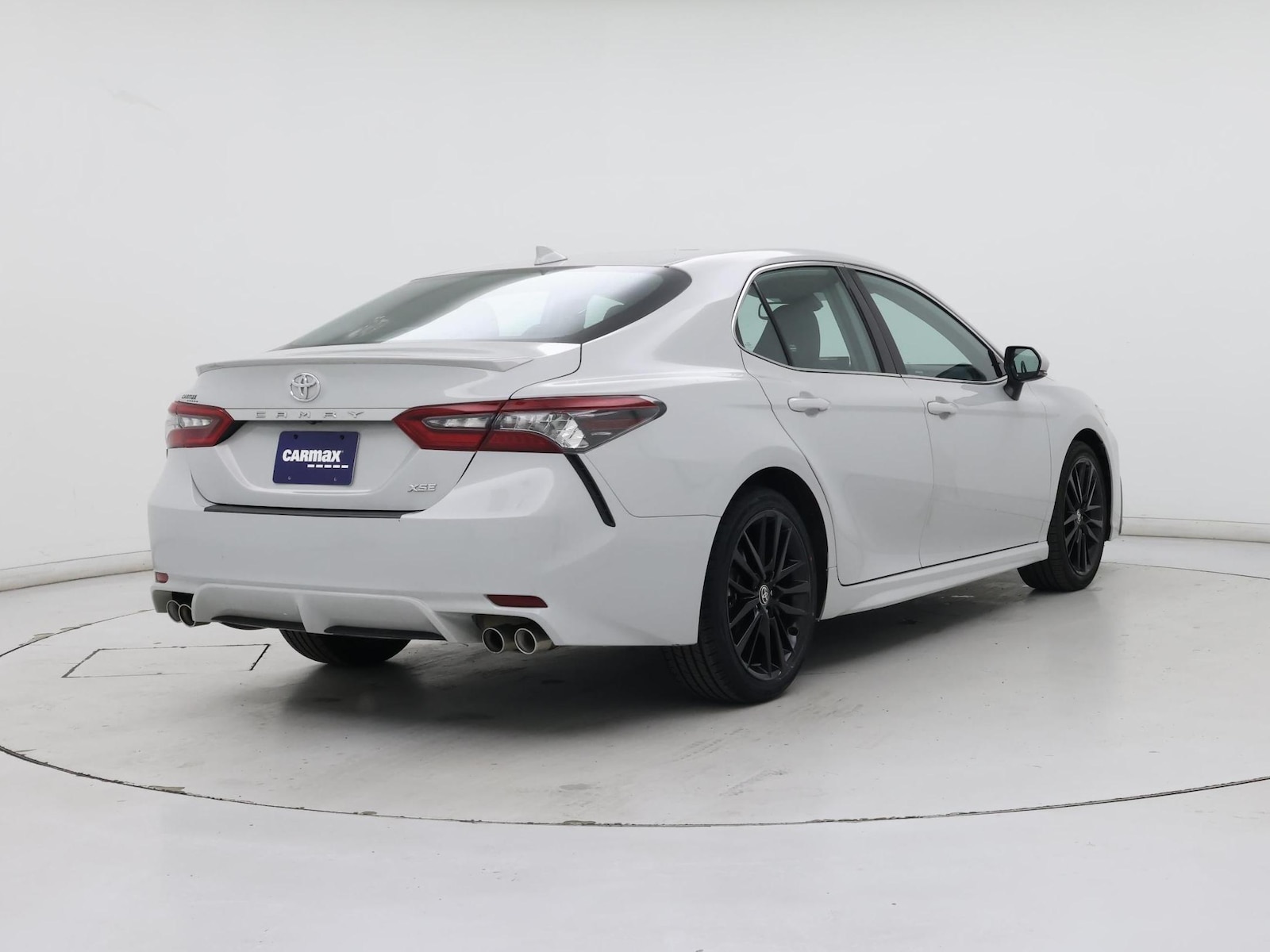 2024 Toyota Camry XSE - Photo 9