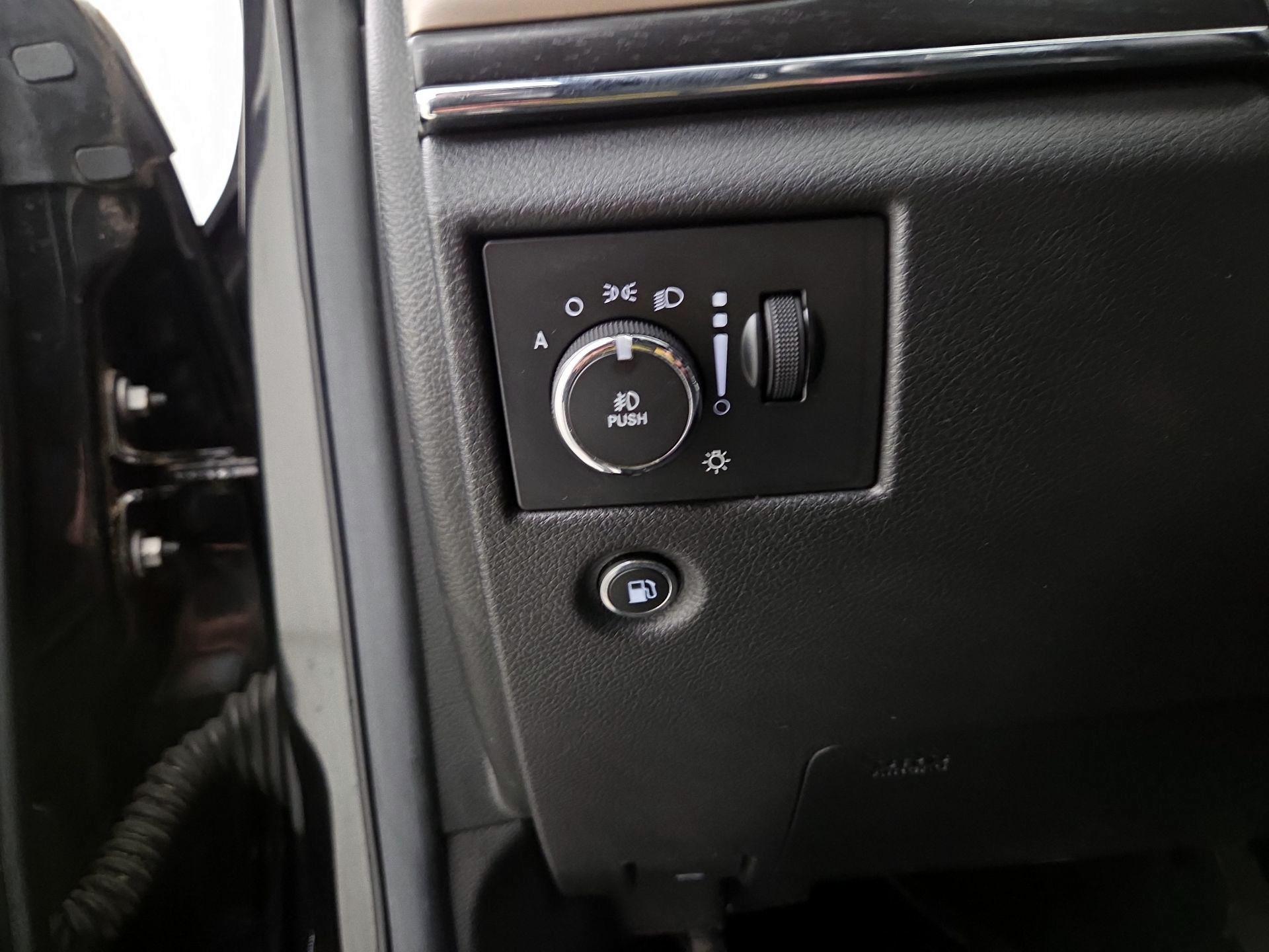 Thumbnail: 2014 Jeep Grand Cherokee - 13