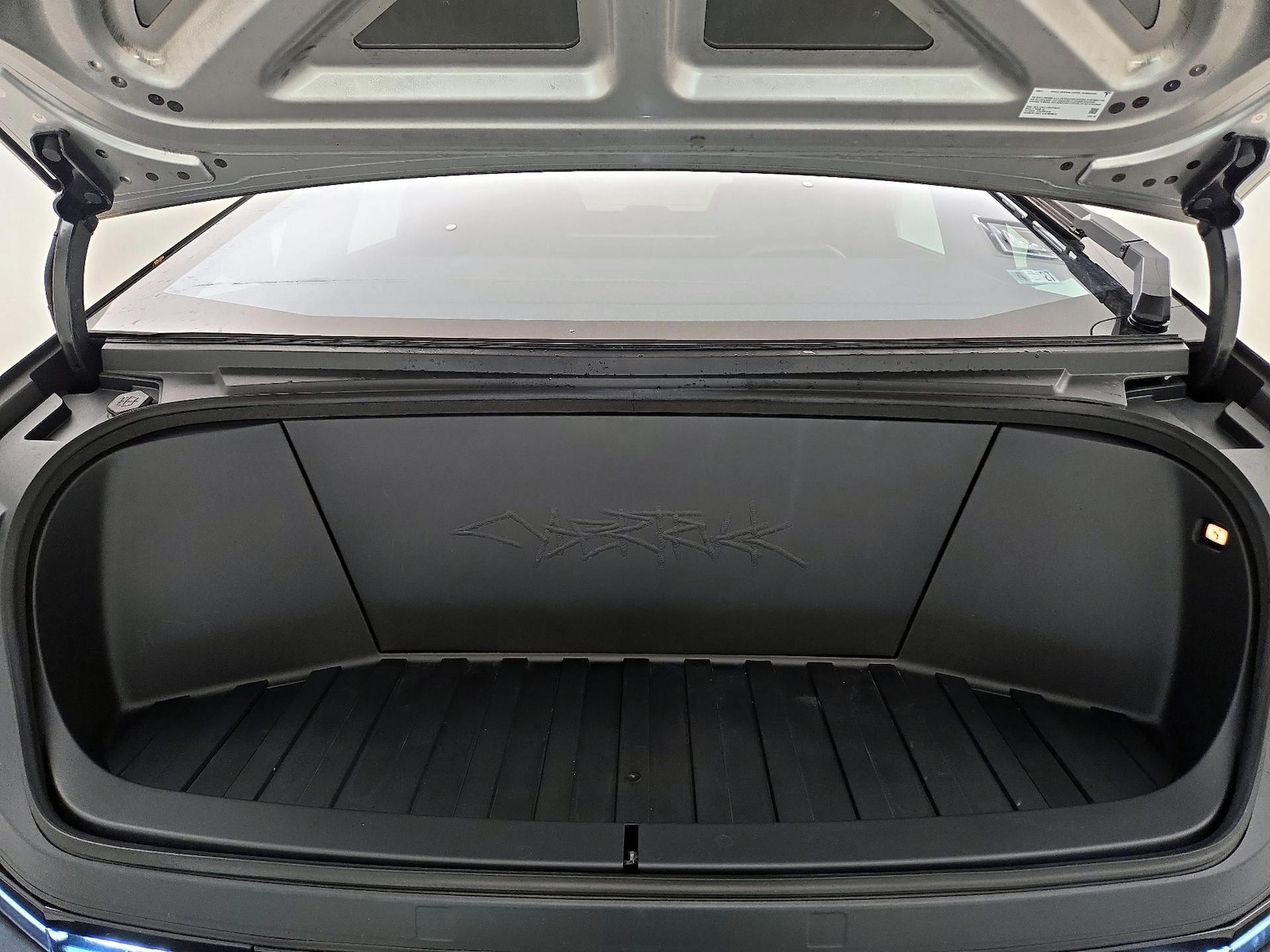 2024 Tesla Cybertruck Base - Photo 23