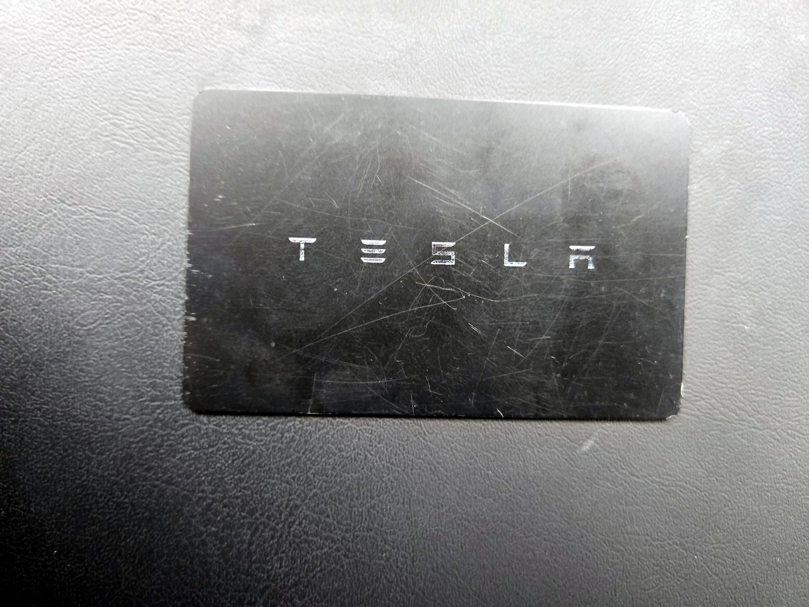 2024 Tesla Cybertruck Base - Photo 24