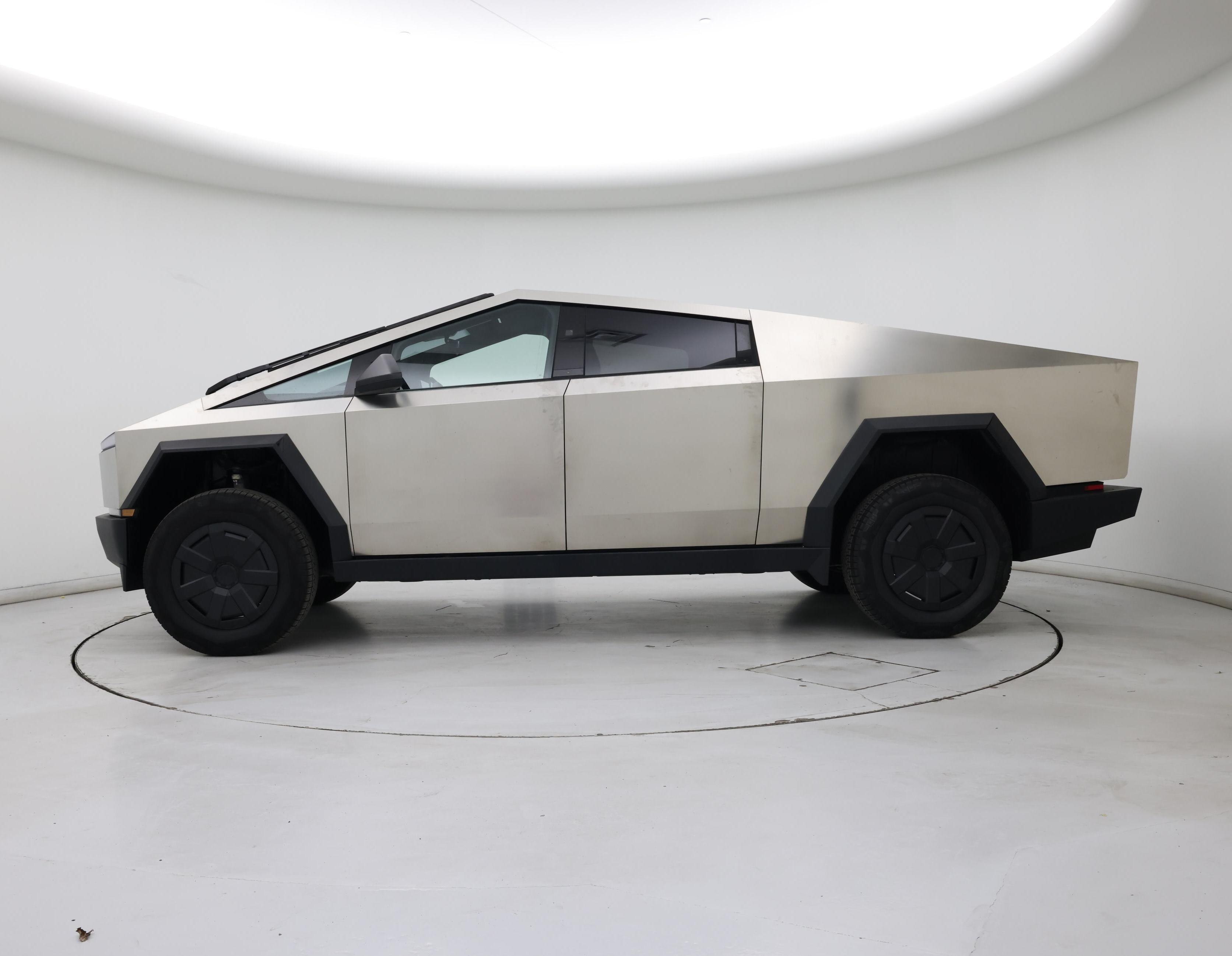 Thumbnail: 2024 Tesla Cybertruck - 3