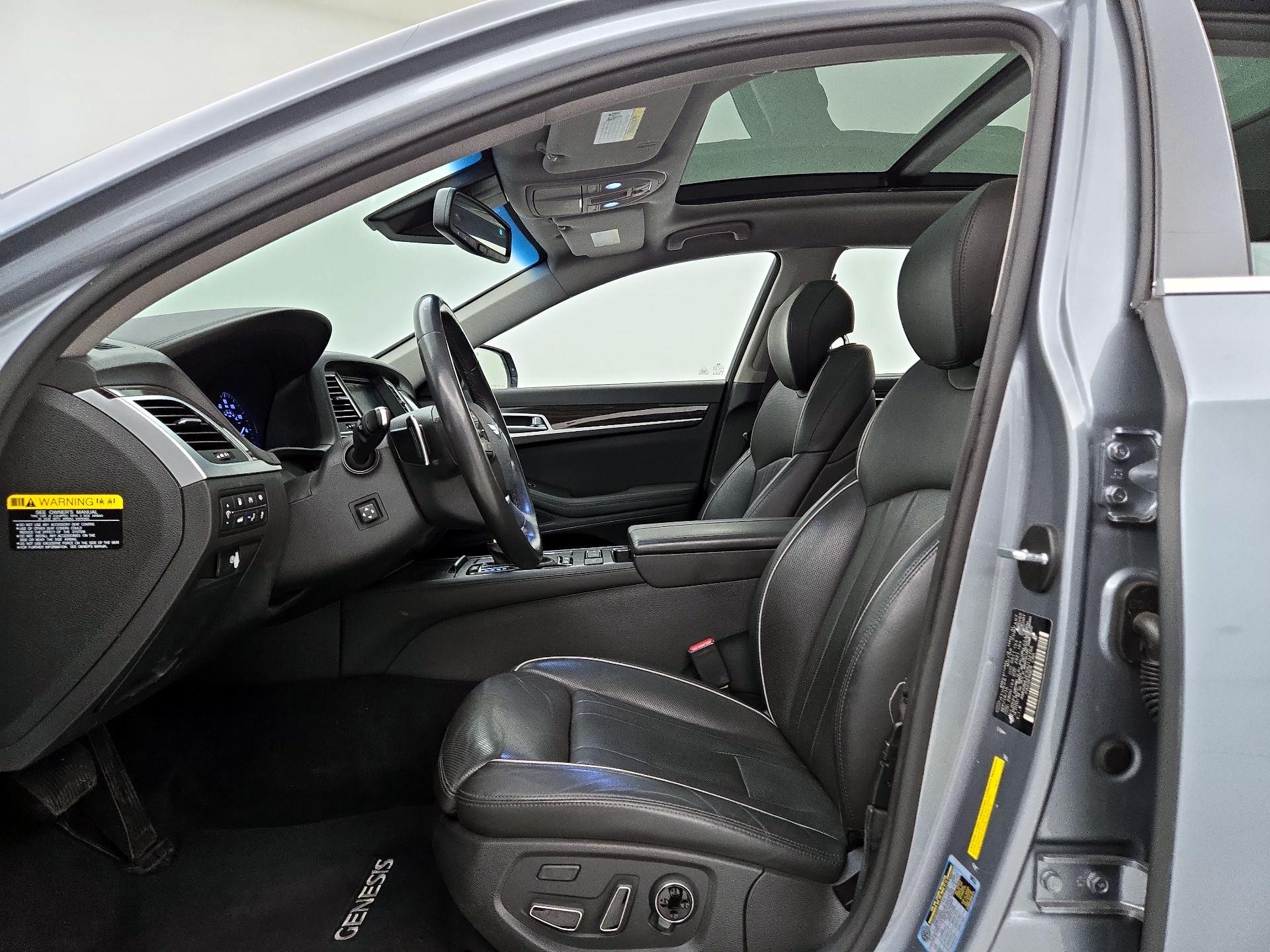 Thumbnail: 2016 Hyundai Genesis - 11