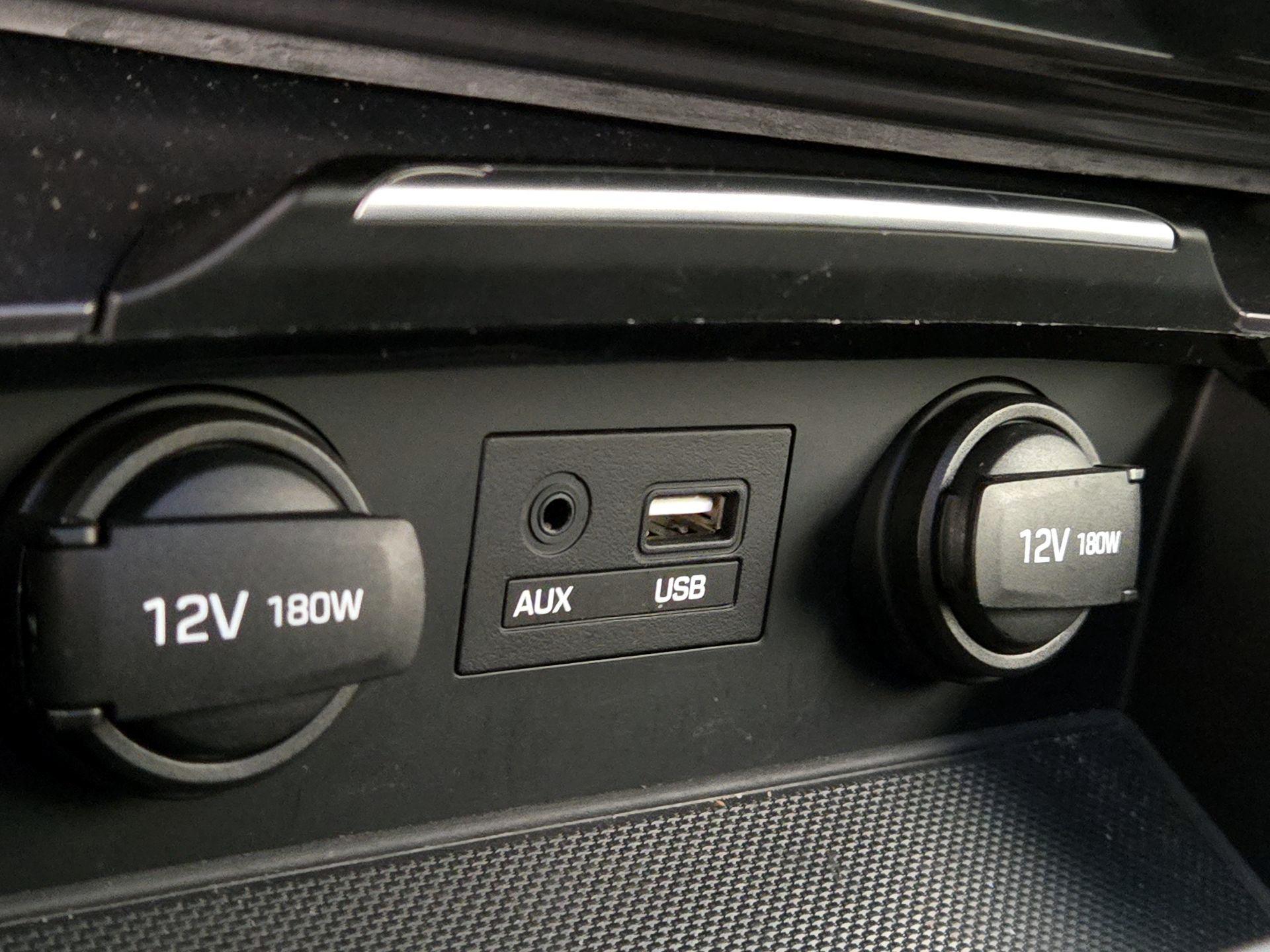 Thumbnail: 2016 Hyundai Genesis - 19