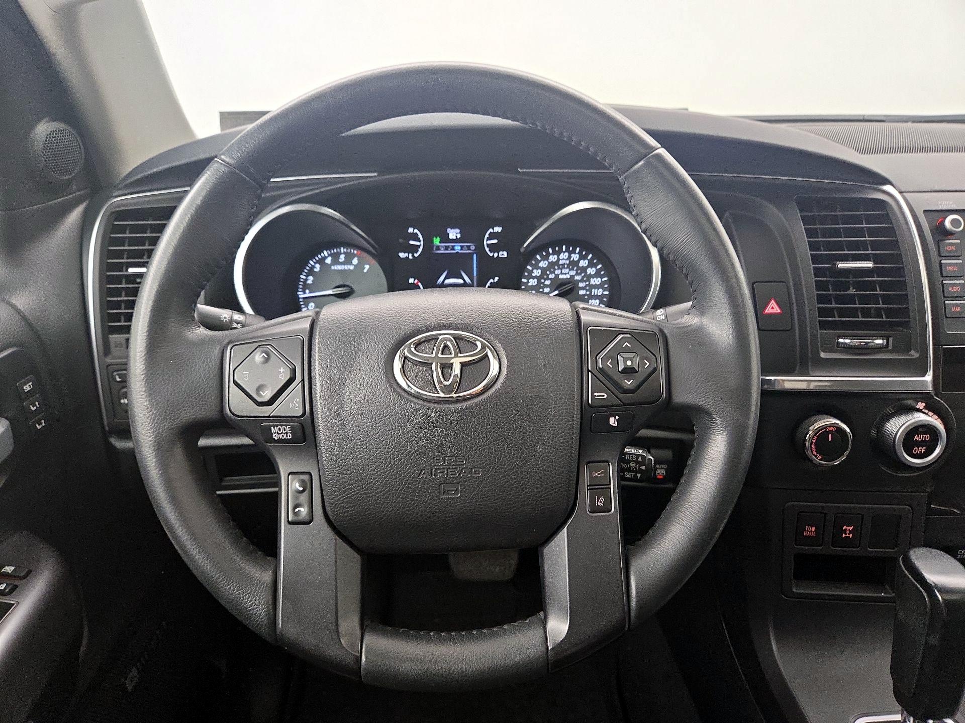 Thumbnail: 2021 Toyota Sequoia - 10