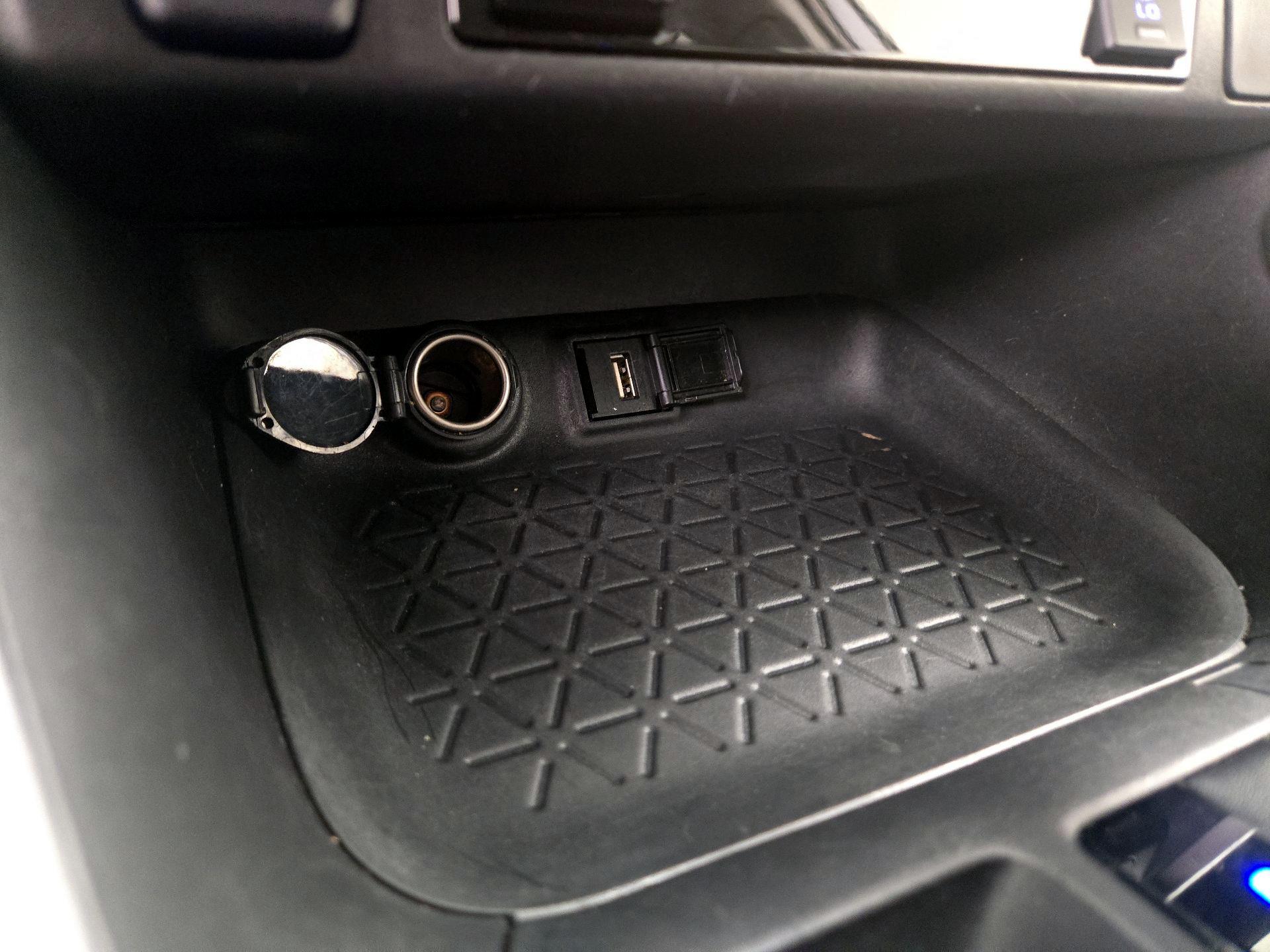 Thumbnail: 2022 Toyota RAV4 - 18