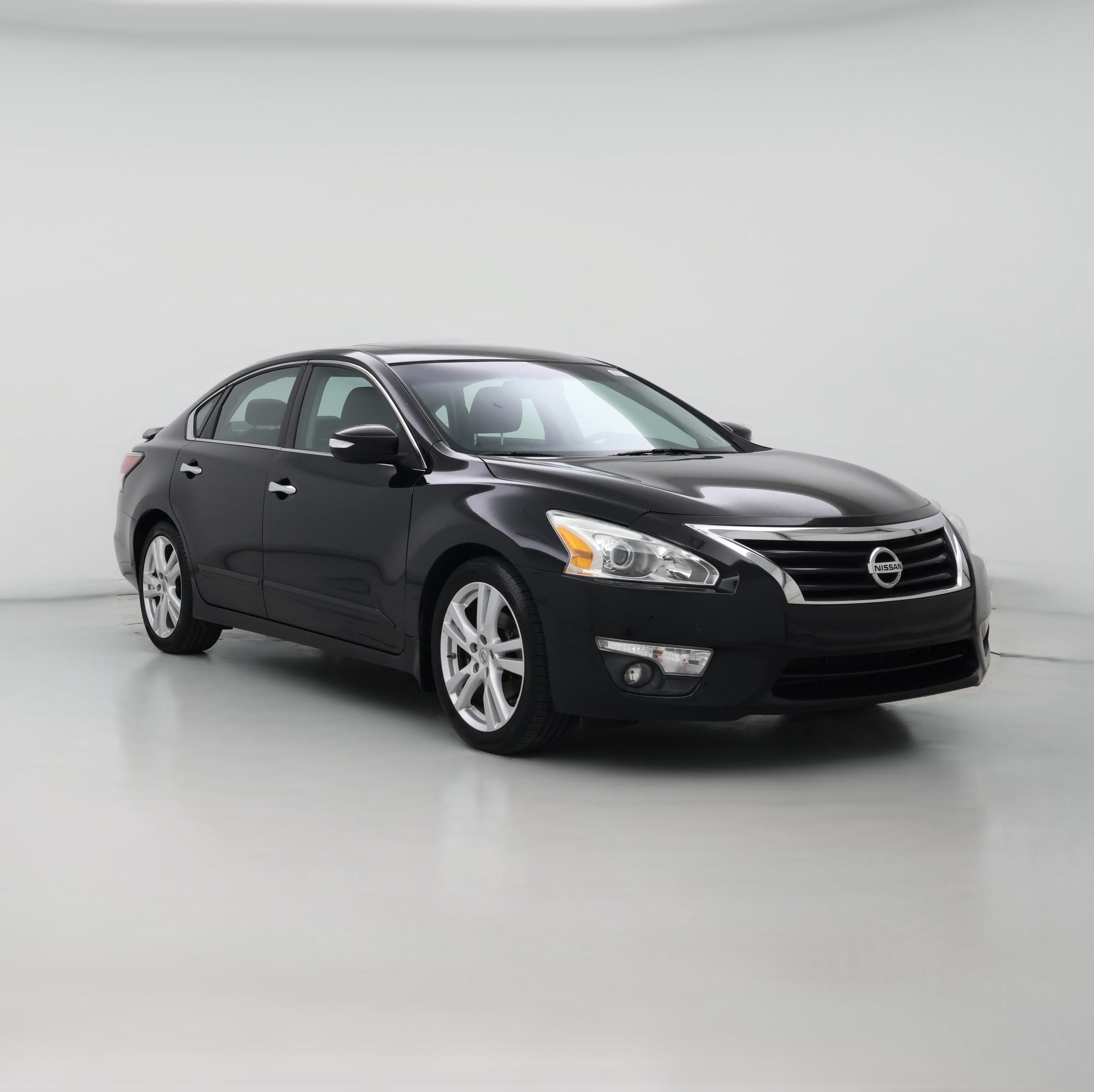Thumbnail: 2015 Nissan Altima - 1