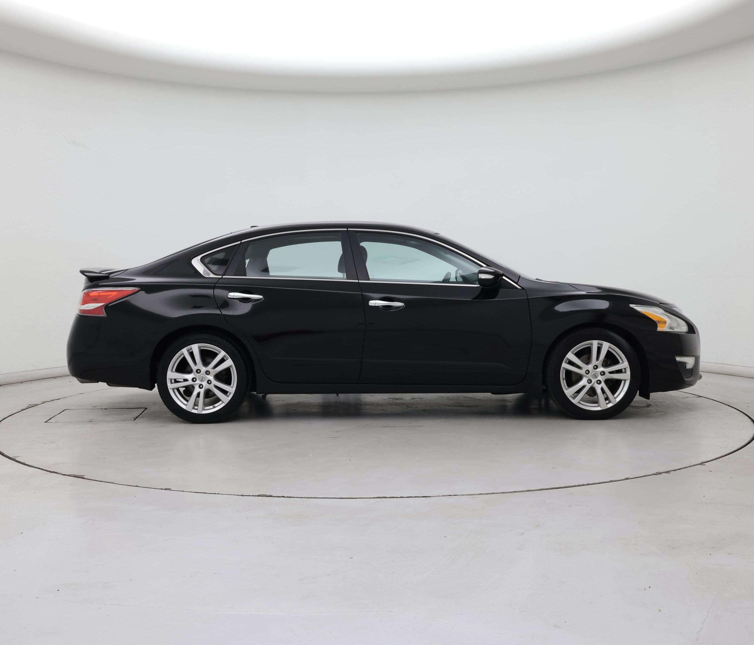 Thumbnail: 2015 Nissan Altima - 7