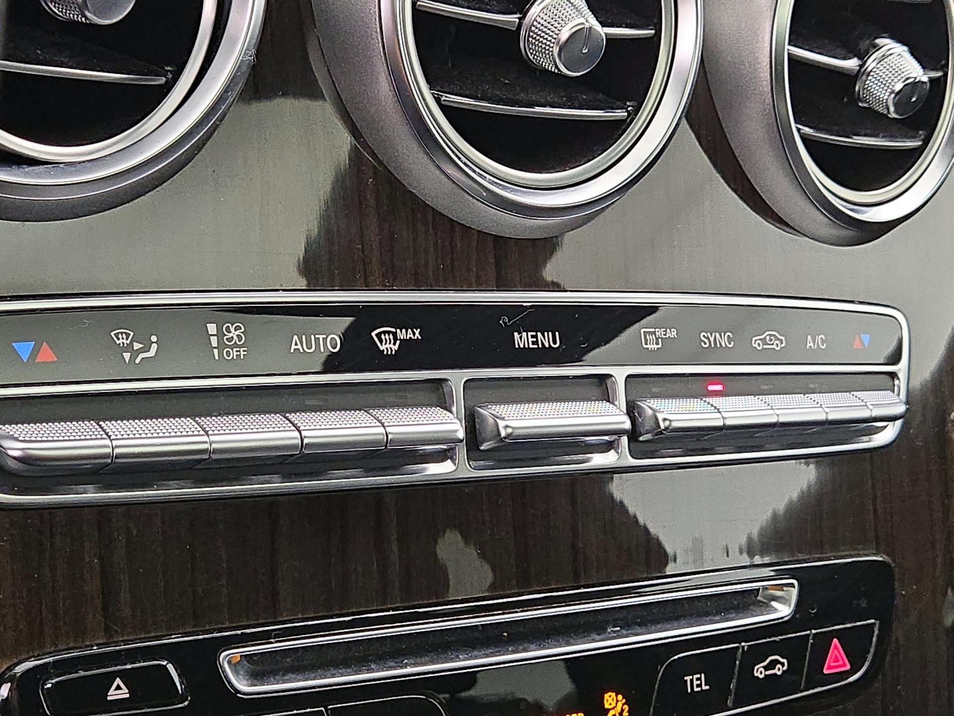 Thumbnail: 2019 Mercedes-Benz GLC - 15