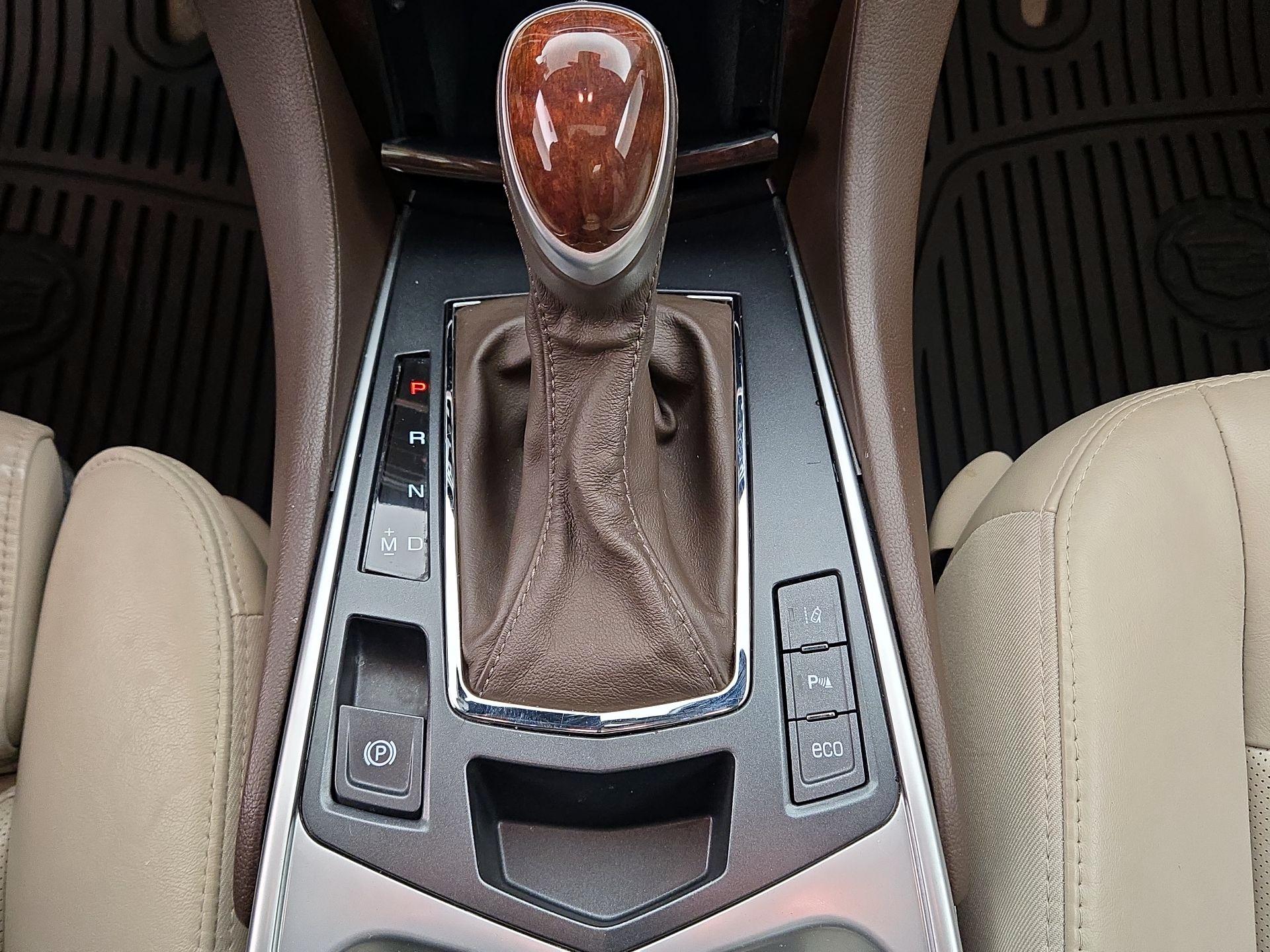 Thumbnail: 2016 Cadillac SRX - 17