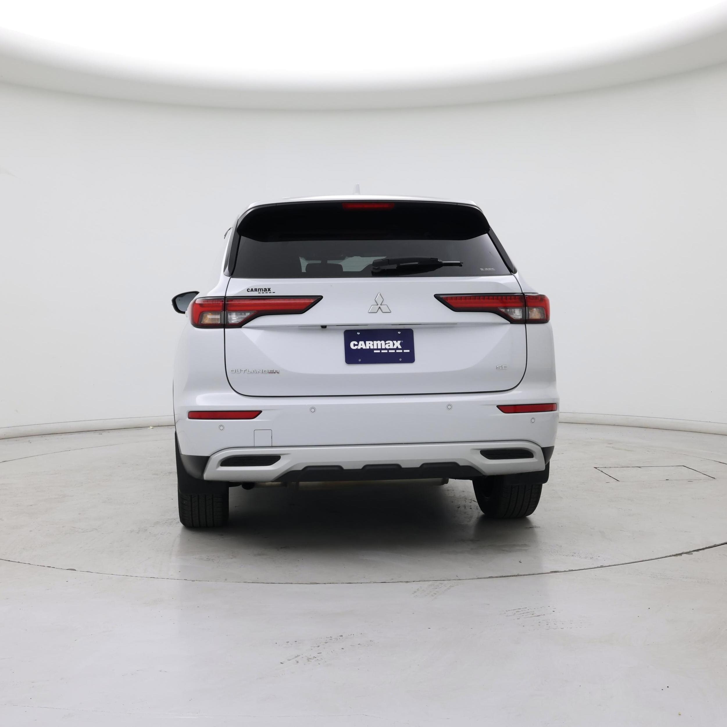 Thumbnail: 2024 Mitsubishi Outlander - 6