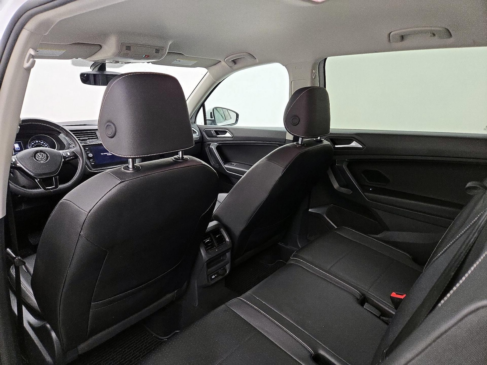 2021 Volkswagen Tiguan SE - Photo 20