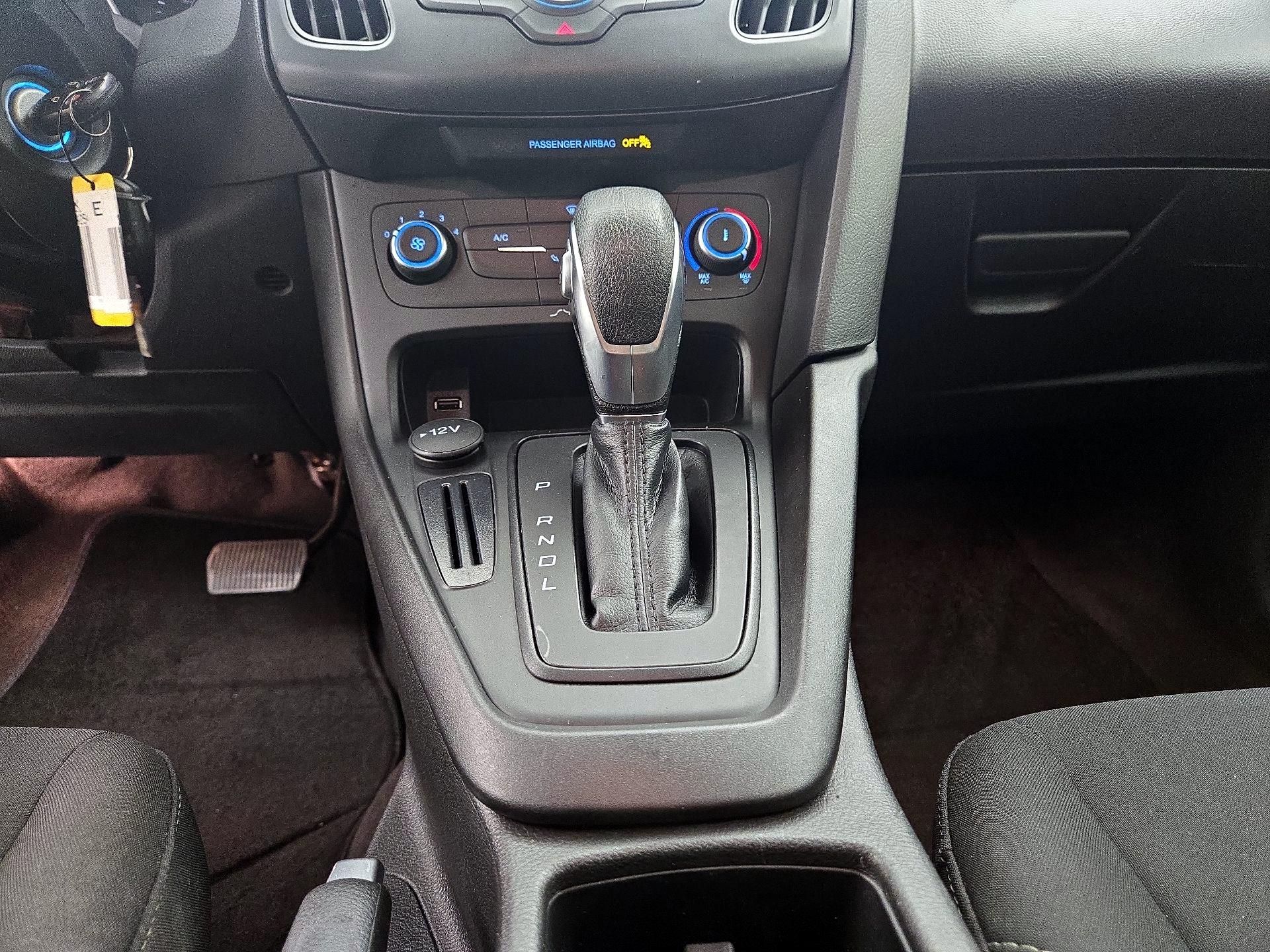 Thumbnail: 2018 Ford Focus - 17