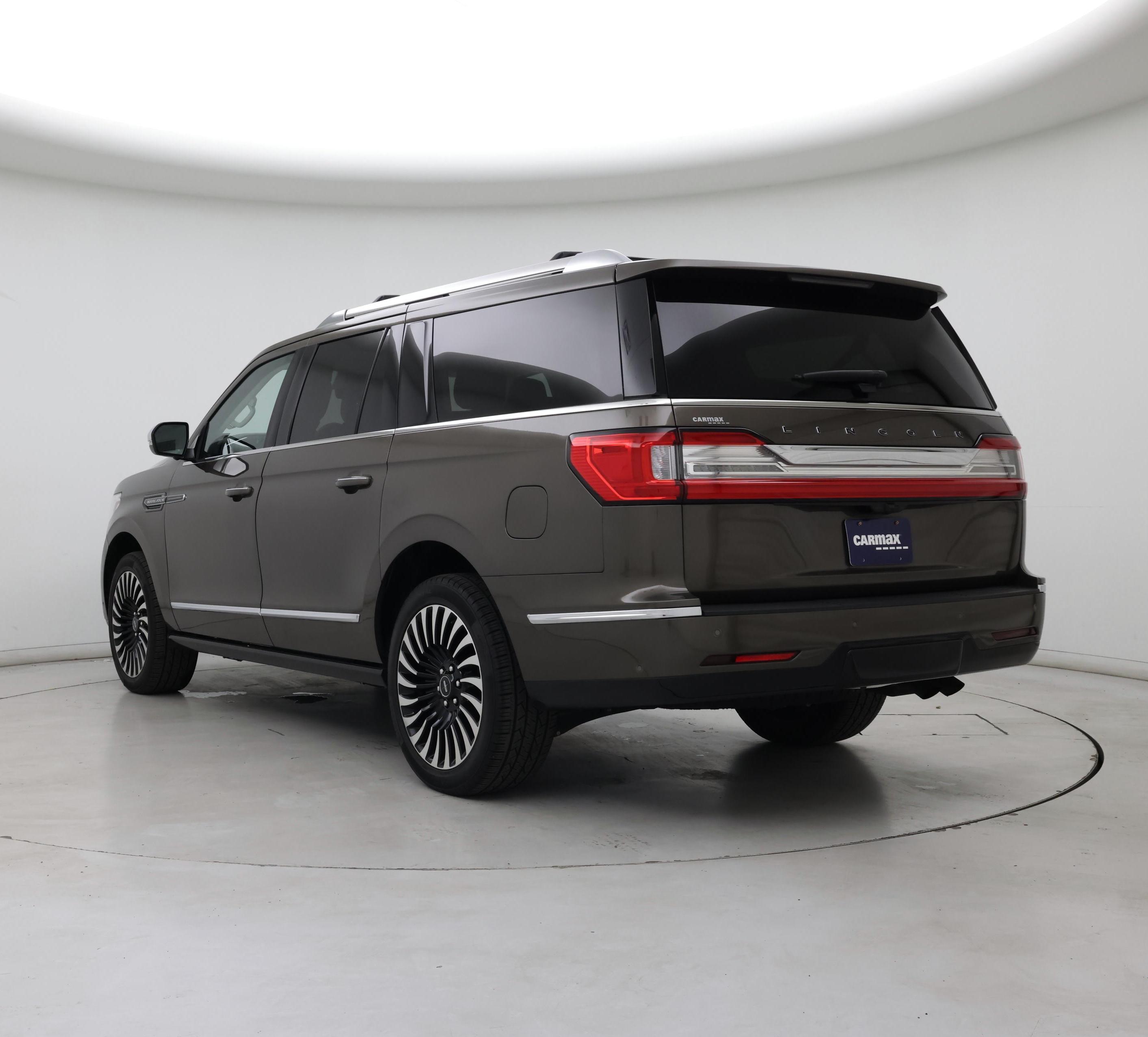 Thumbnail: 2020 Lincoln Navigator L - 2