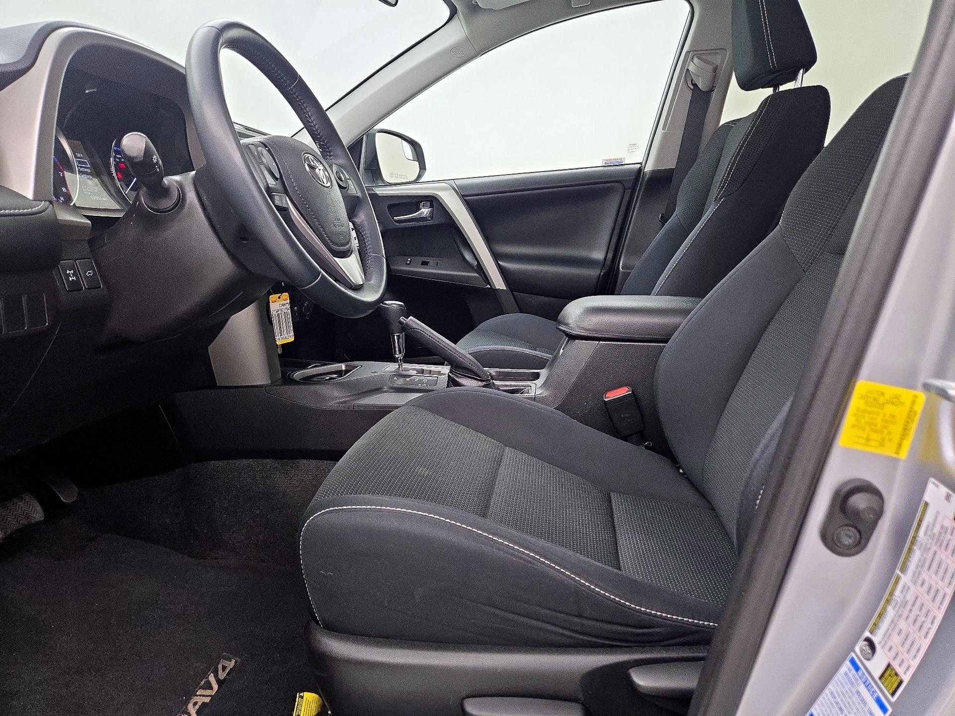 Thumbnail: 2016 Toyota RAV4 - 11