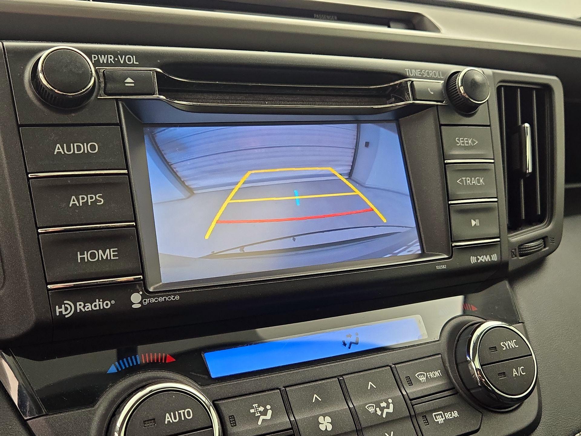 Thumbnail: 2016 Toyota RAV4 - 14