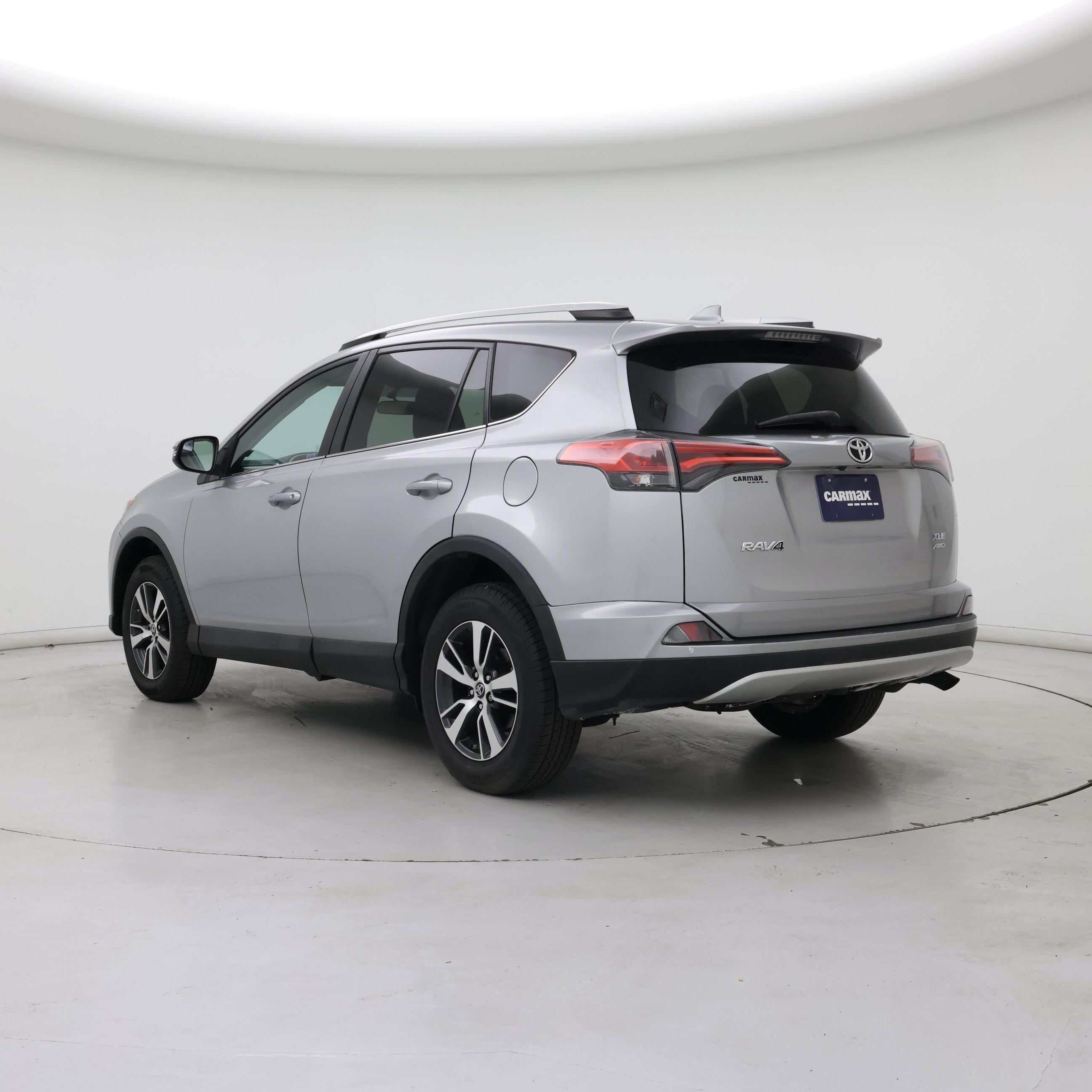 Thumbnail: 2016 Toyota RAV4 - 2