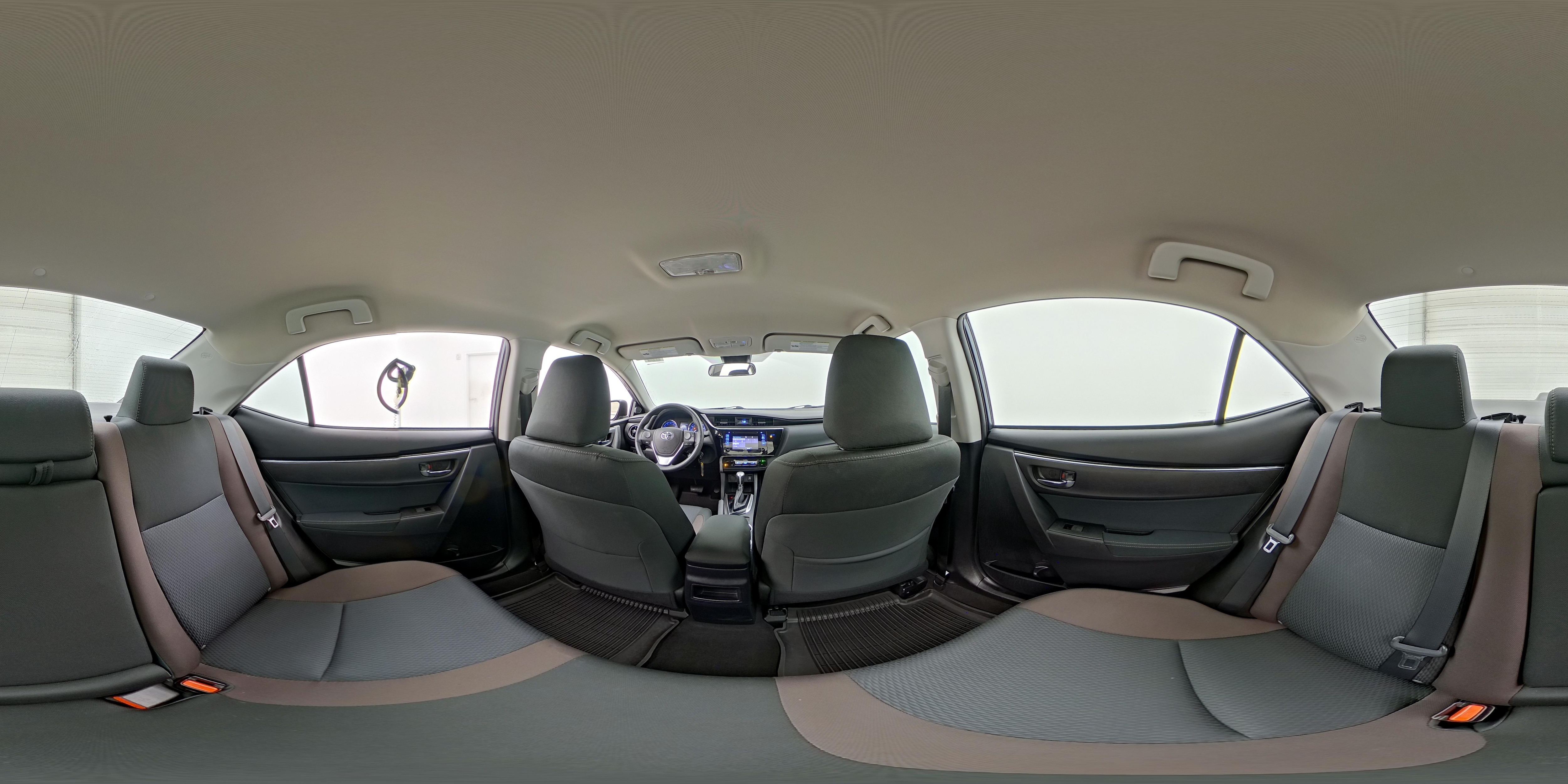 2018 Toyota Corolla LE - Photo 25