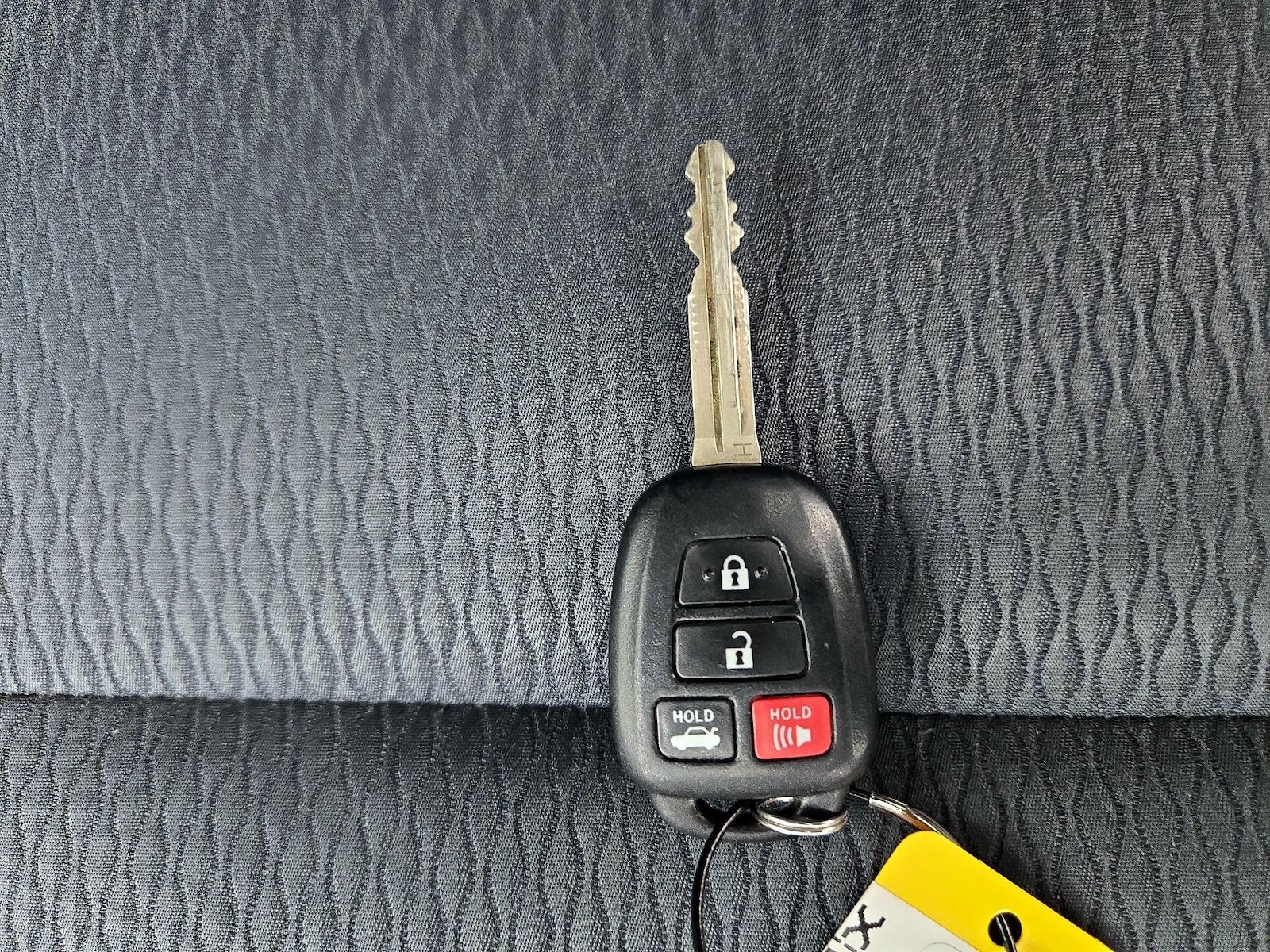 2018 Toyota Corolla LE - Photo 23