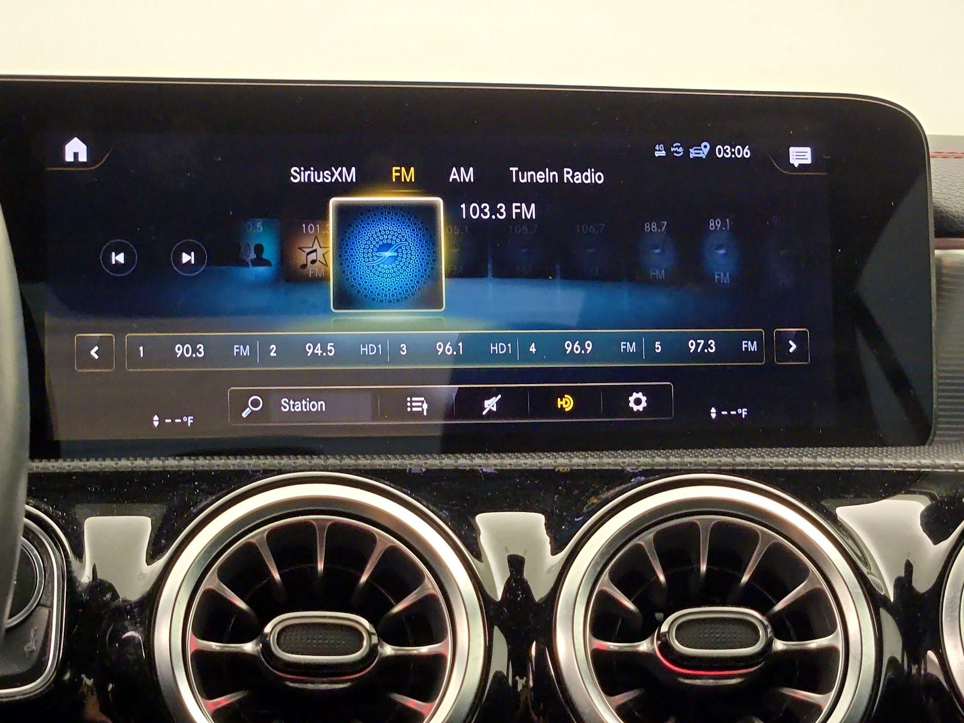 Thumbnail: 2023 Mercedes-Benz CLA - 15