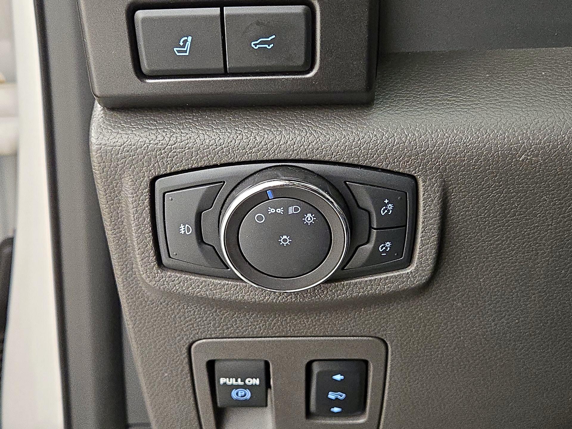 Thumbnail: 2018 Ford Expedition - 13