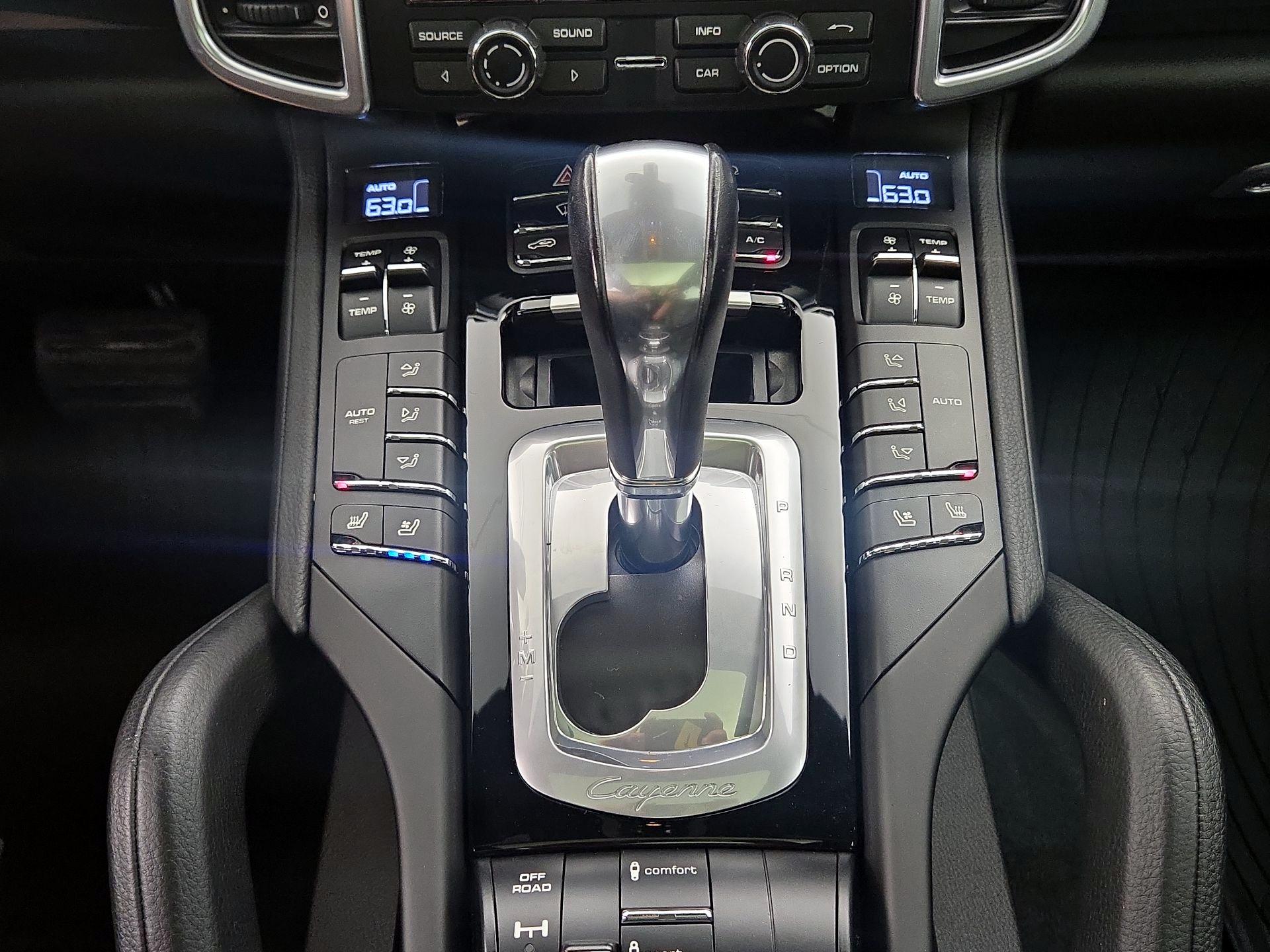 Thumbnail: 2016 Porsche Cayenne - 18