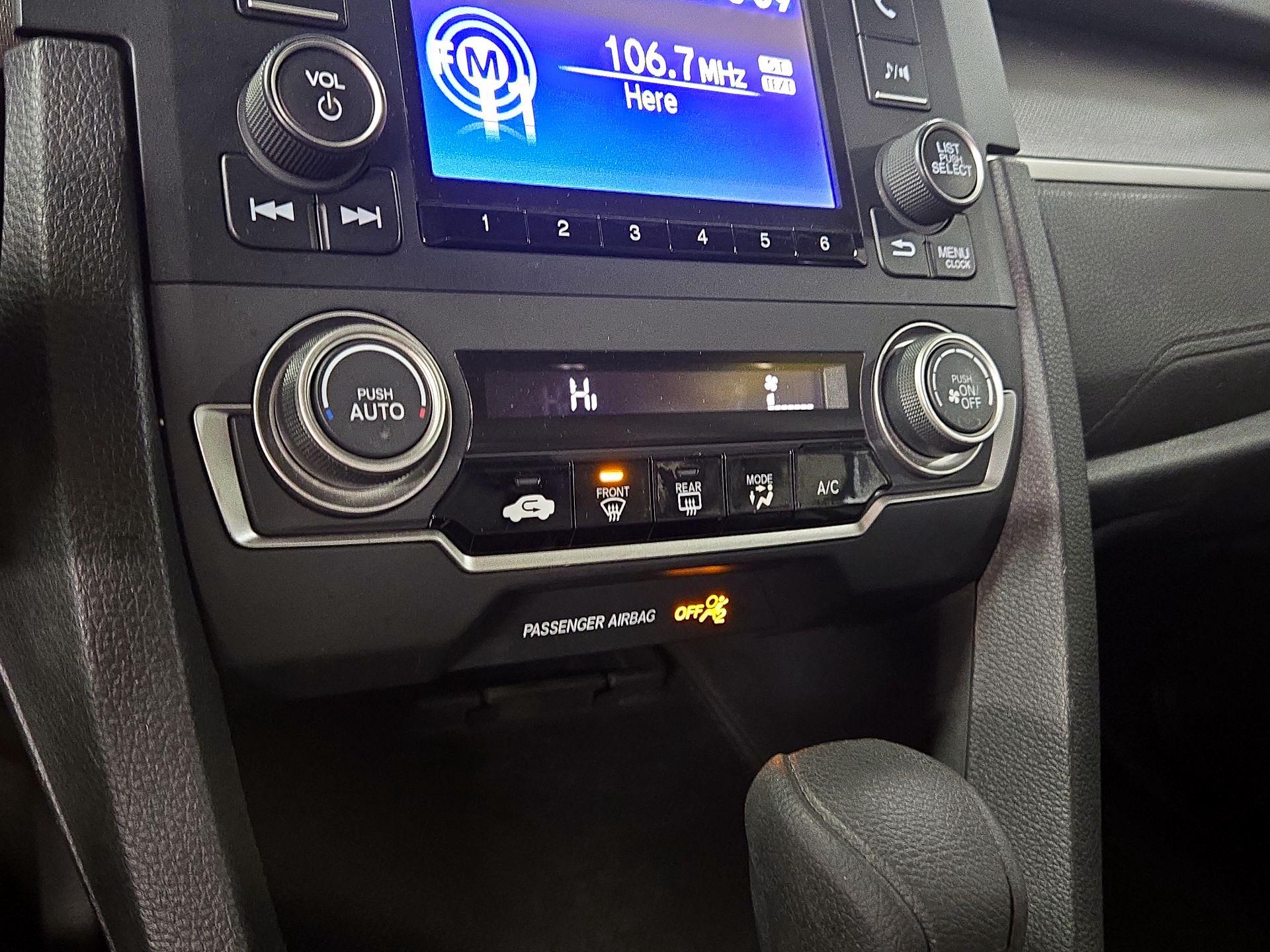 Thumbnail: 2017 Honda Civic - 16