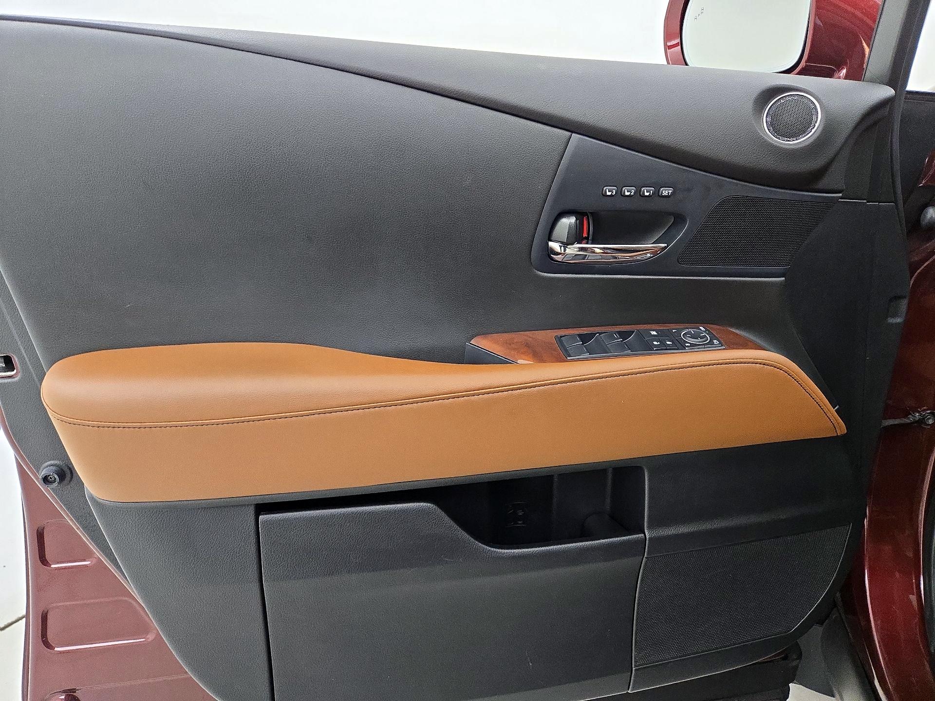 Thumbnail: 2015 Lexus RX - 12