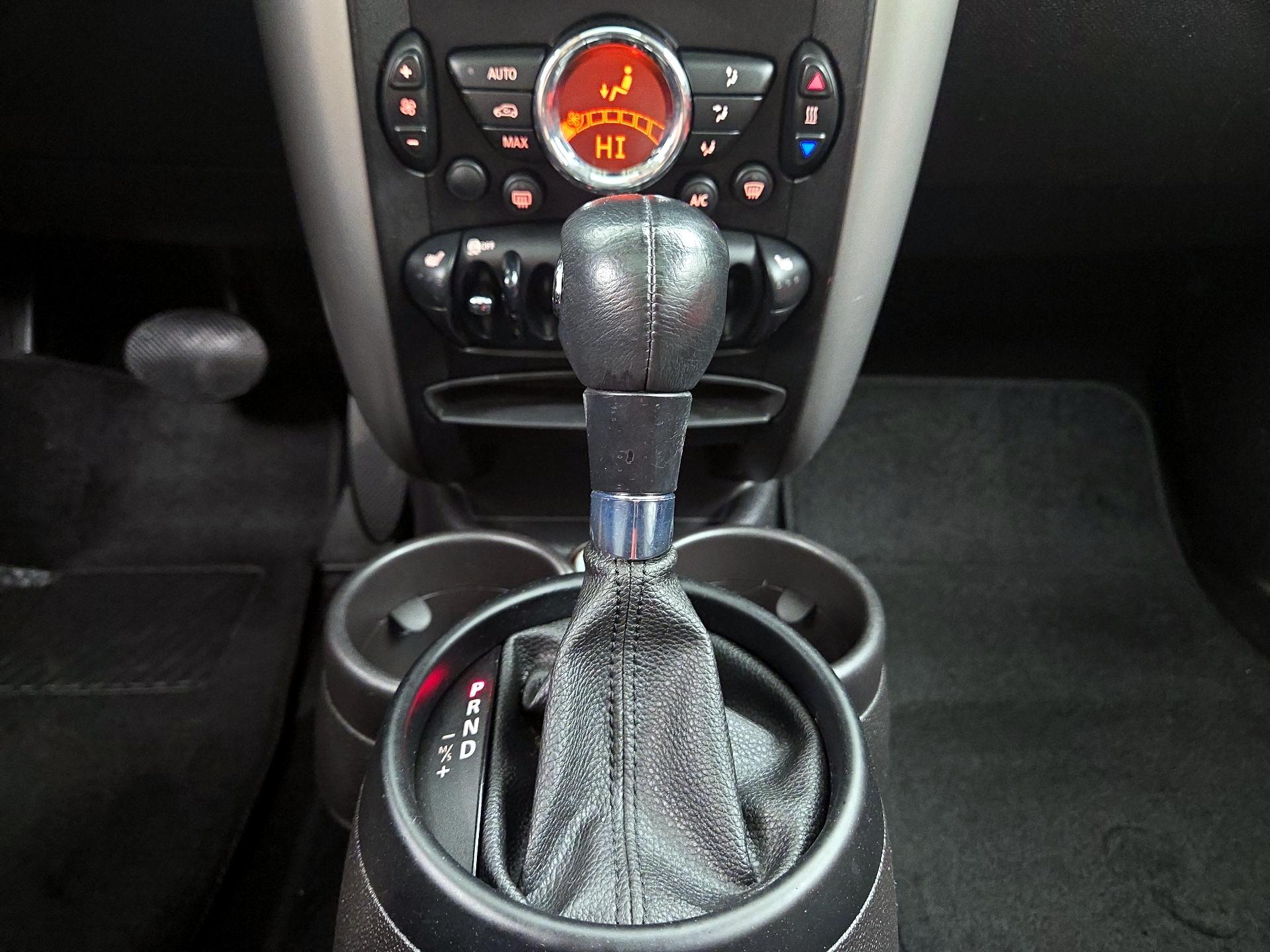 Thumbnail: 2015 MINI Cooper Countryman - 15