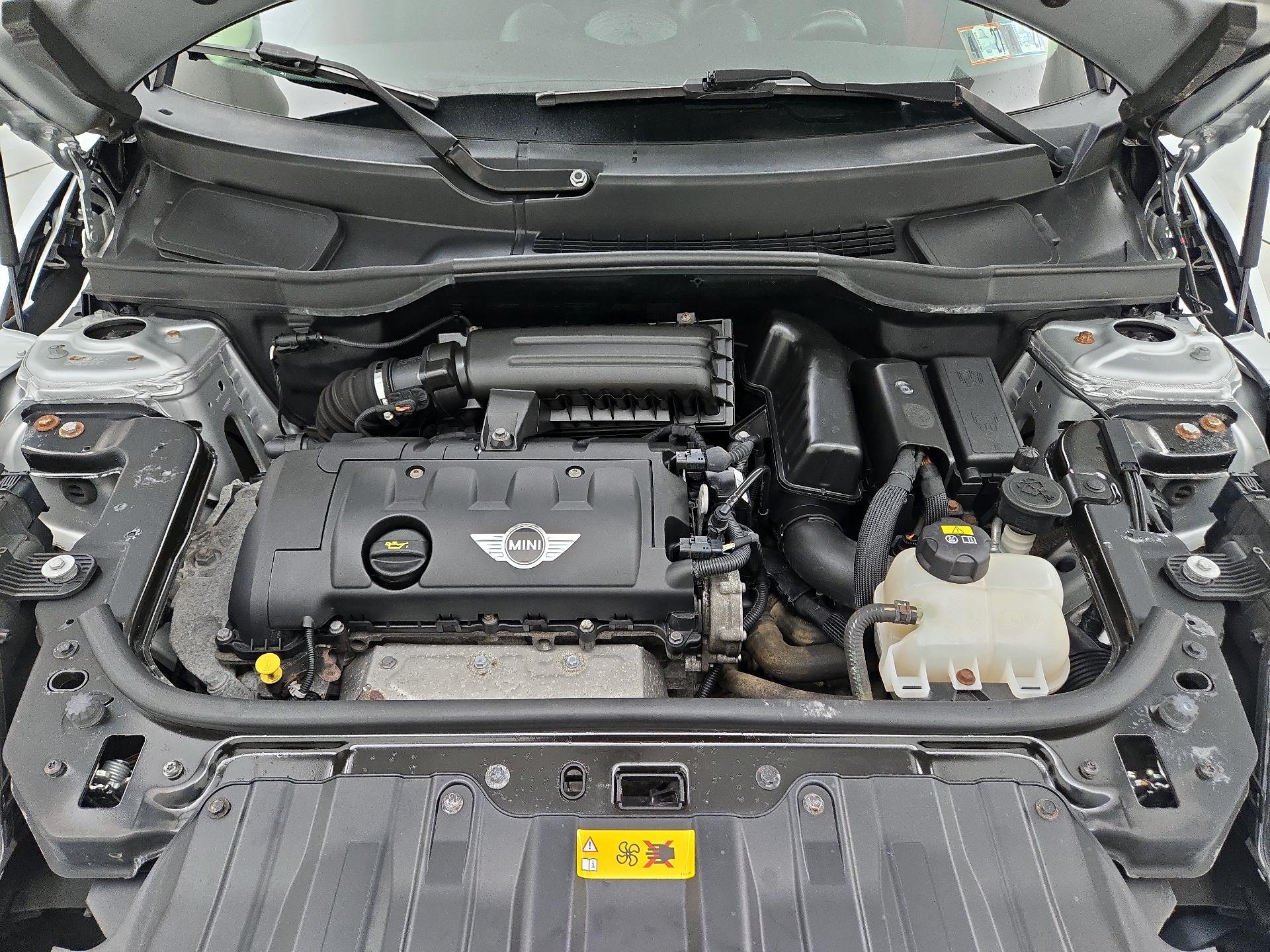 Thumbnail: 2015 MINI Cooper Countryman - 20