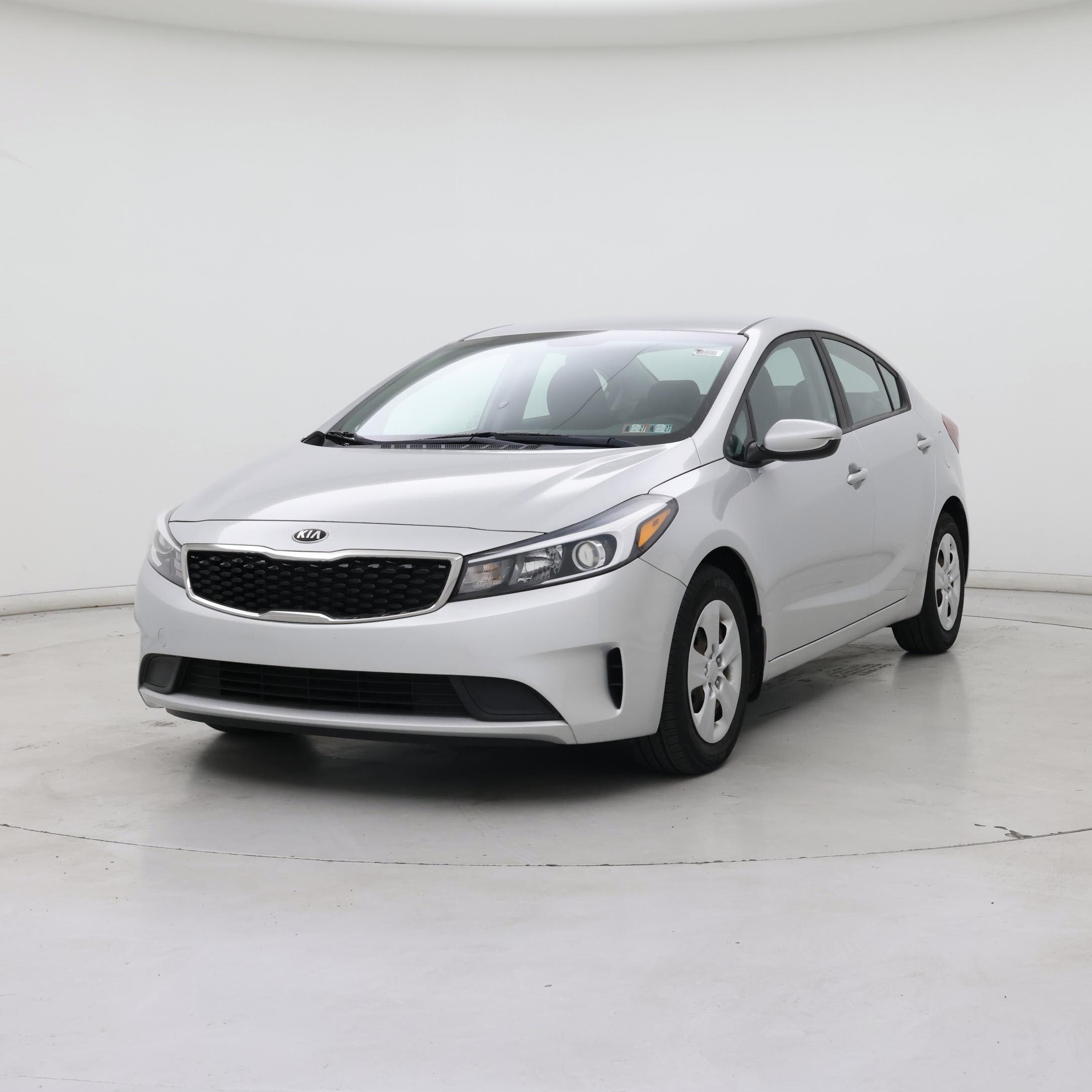 Thumbnail: 2017 Kia Forte - 4