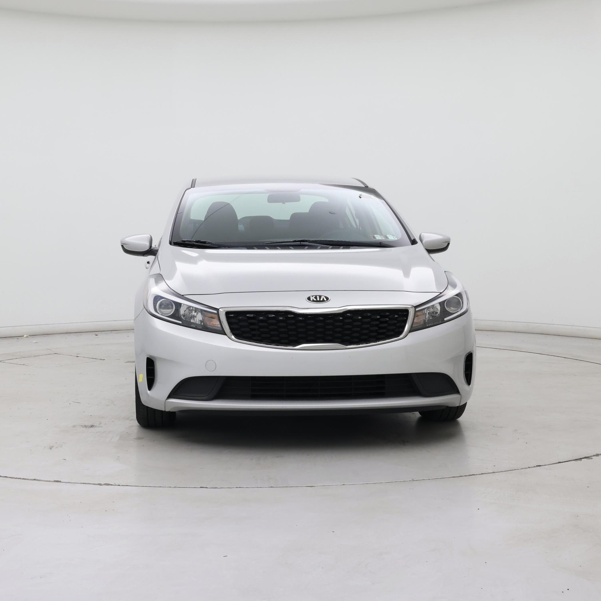 Thumbnail: 2017 Kia Forte - 5